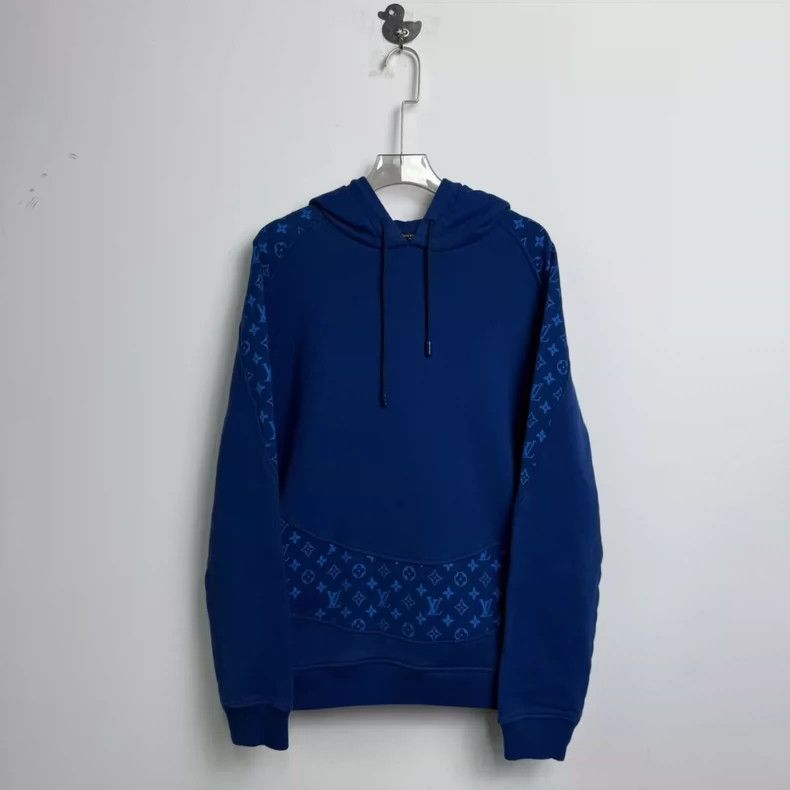Louis Vuitton louis vuitton 23 New Circle Full Logo Printed Crew Neck Lo Size US L / EU 52-54 / 3 - 1 Thumbnail