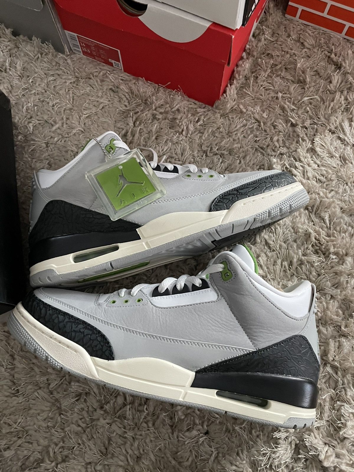 Jordan Brand Jordan 3 Chlorophyll Size US 13 / EU 46 - 2 Thumbnail