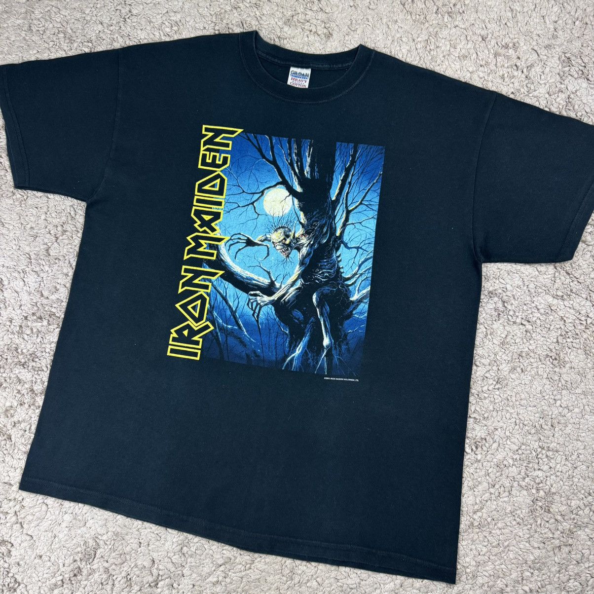 Band Tees Vintage Iron Maiden 'Fear of the Dark' Graphic Art T-shirt Size US XL / EU 56 / 4 - 4 Thumbnail
