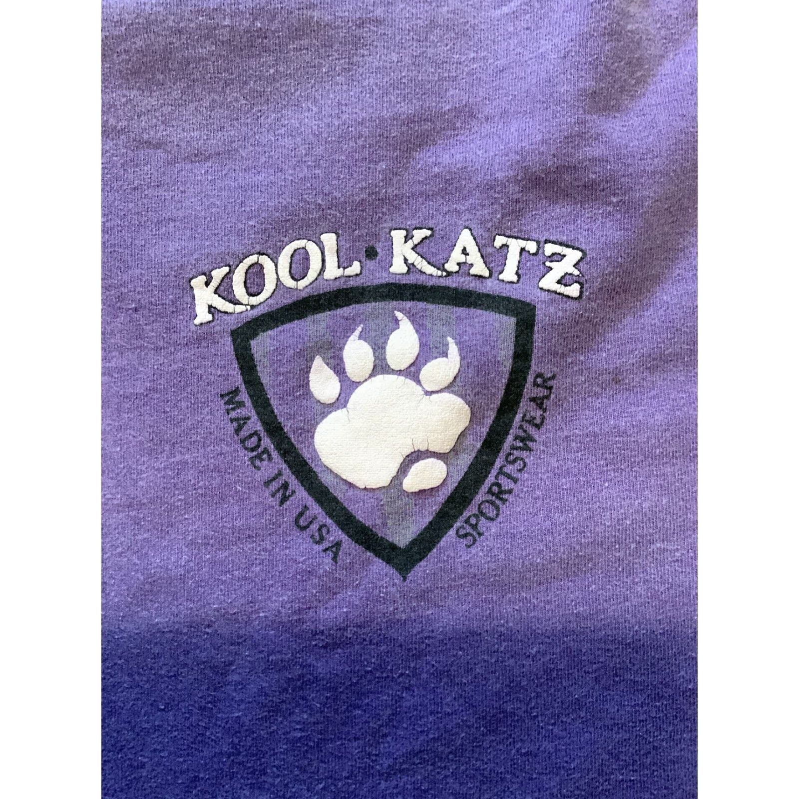Vintage VINTAGE Kool Katz Purple Heavy Cotton Crewneck T-Shirt Sz. L Paw Puff Print 90s Made In USA Mens/Womens Size US L / EU 52-54 / 3 - 8 Thumbnail