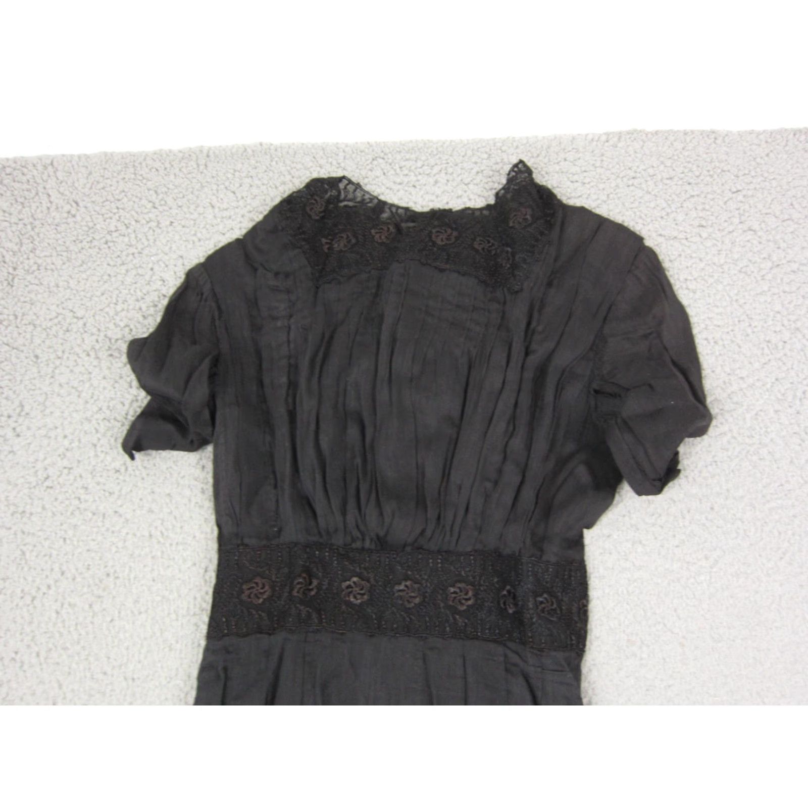 Vintage VINTAGE True Vintage Voil Dress Womens XS Black Lace Midi 1900s C&C California Size XS / US 0-2 / IT 36-38 - 2 Thumbnail