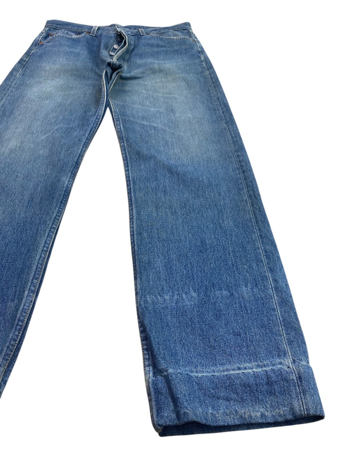 Levi's Vintage 501 Levi’s Medium Blue Wash Style Loose Jeans Size US 33 - 8 Thumbnail