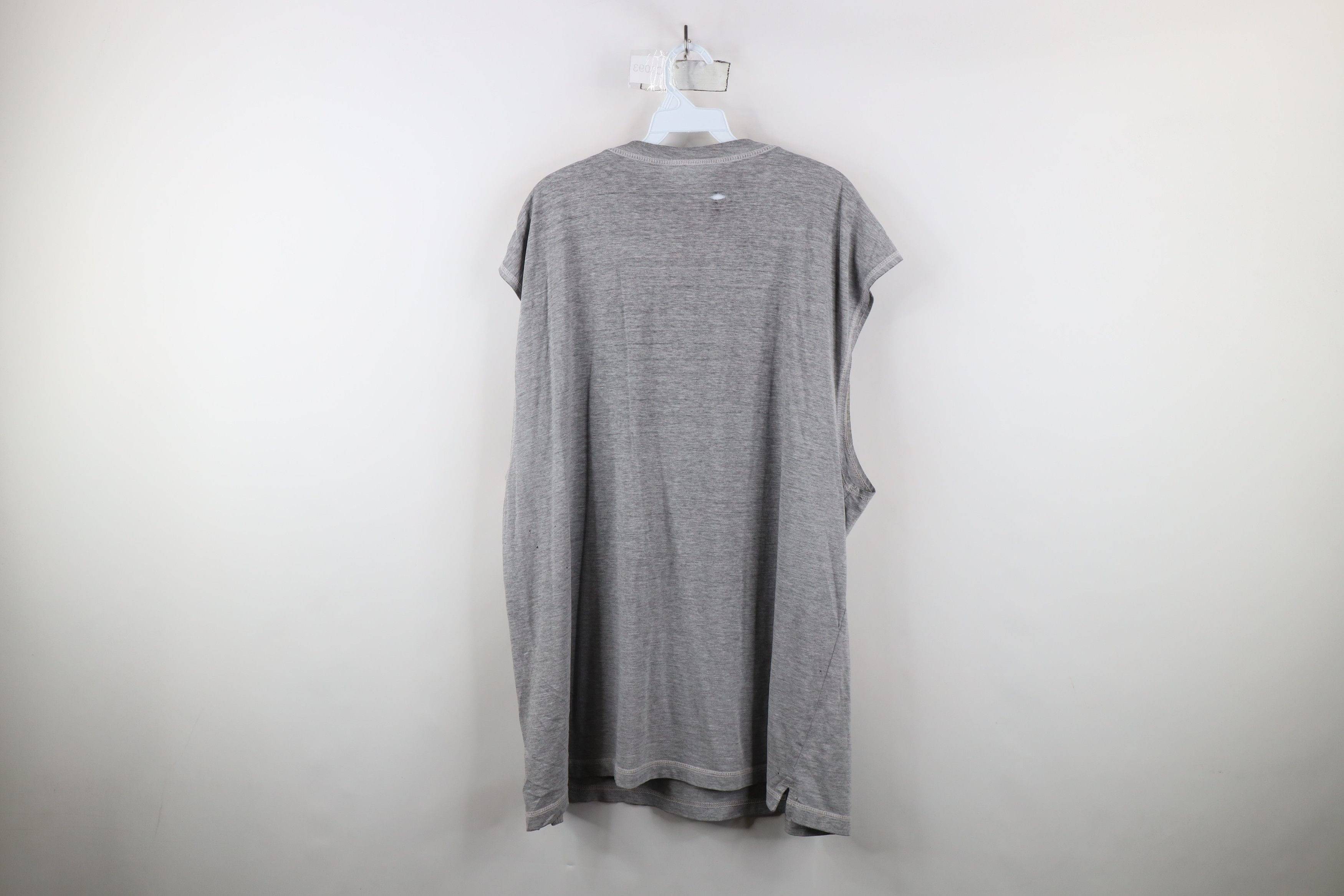 Vintage Vintage 90s Wilson Spell Out Sleeveless Muscle T-Shirt Gray Size US XXL / EU 58 / 5 - 14 Thumbnail
