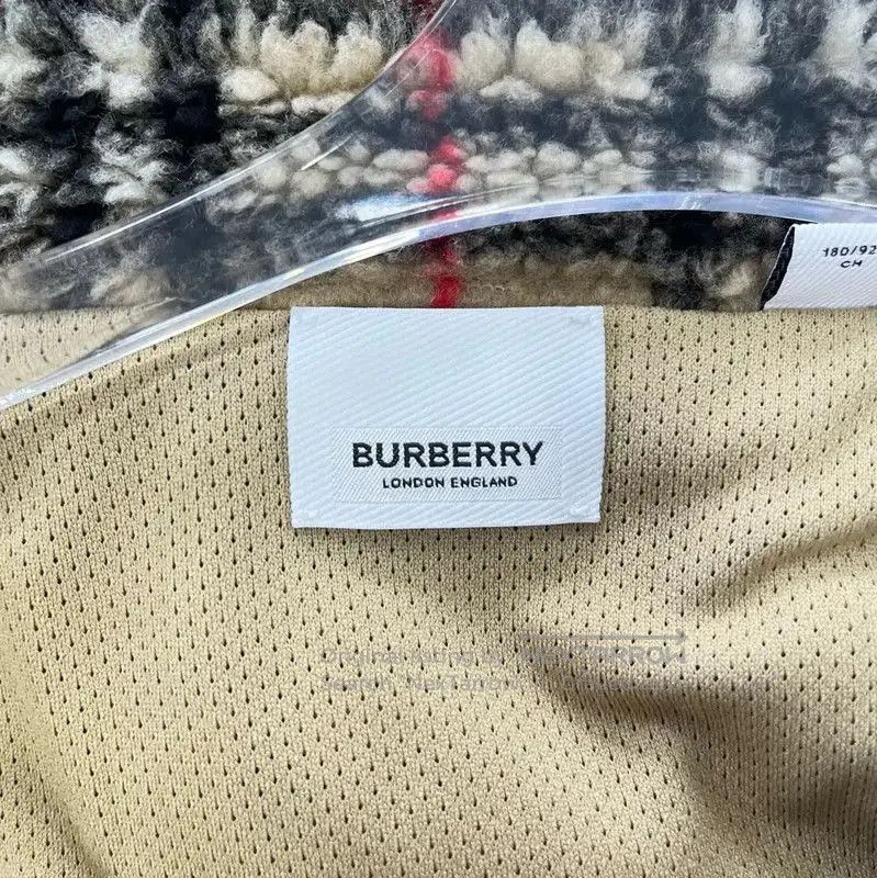 Burberry Burberry Khaki Checkered Jacket for Men. Size US S / EU 44-46 / 1 - 4 Thumbnail