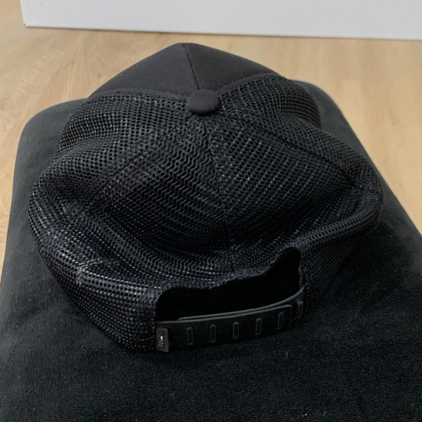 Pink Bench Women’s Trucker Cap Black Pink Logo Adjustable NWOT Size ONE SIZE - 4 Thumbnail