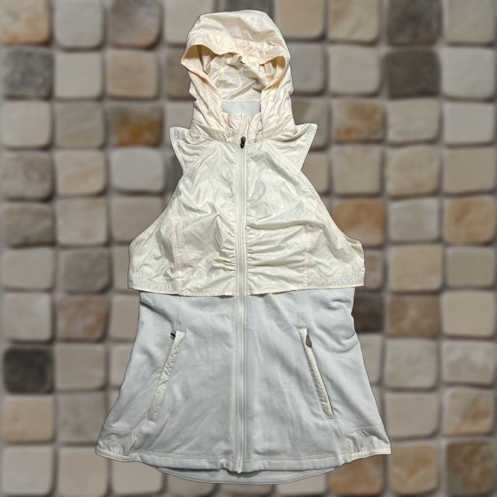 Lululemon Lululemon Kanto Catch Me Vest Womens 8 Beige Water Resistant Sweat Wicking Breathable Hooded Pockets Jacket Vest Size M / US 6-8 / IT 42-44 - 1 Thumbnail