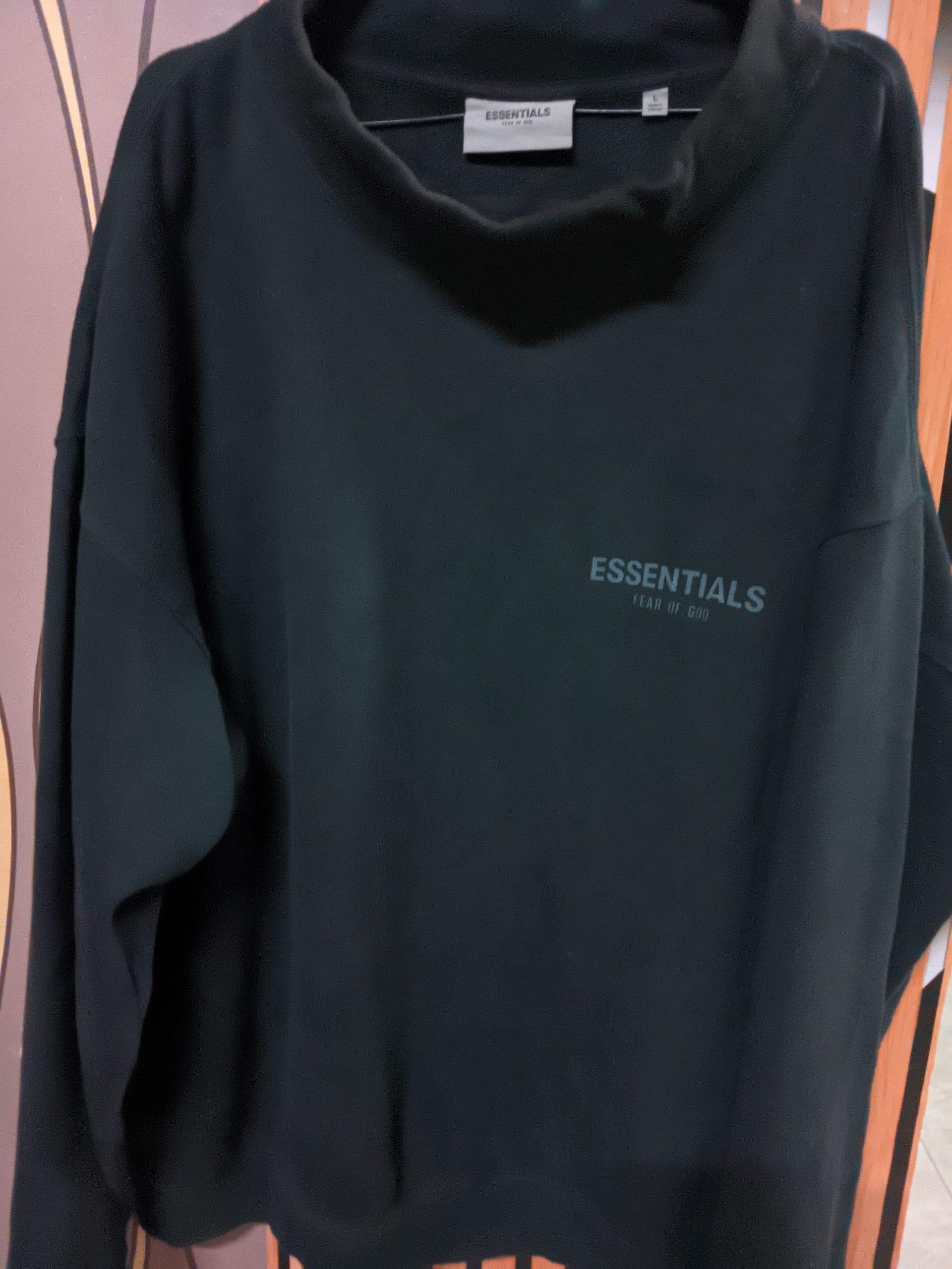 Essentials Fear of God Essentials MOCKNECK SWEATSHIRT SIZE LARGE Size US L / EU 52-54 / 3 - 1 Thumbnail