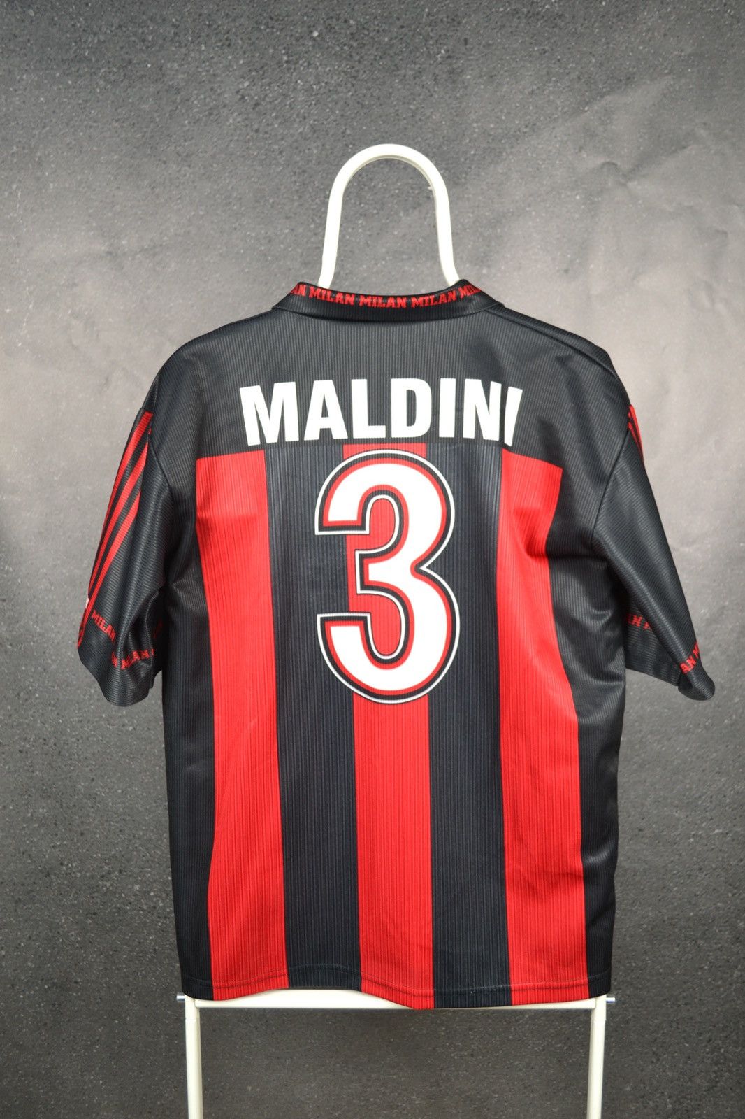 Vintage Ac Milan Home Vintage Football Shirt Soccer Jersey MALDINI Size US S / EU 44-46 / 1 - 1 Thumbnail
