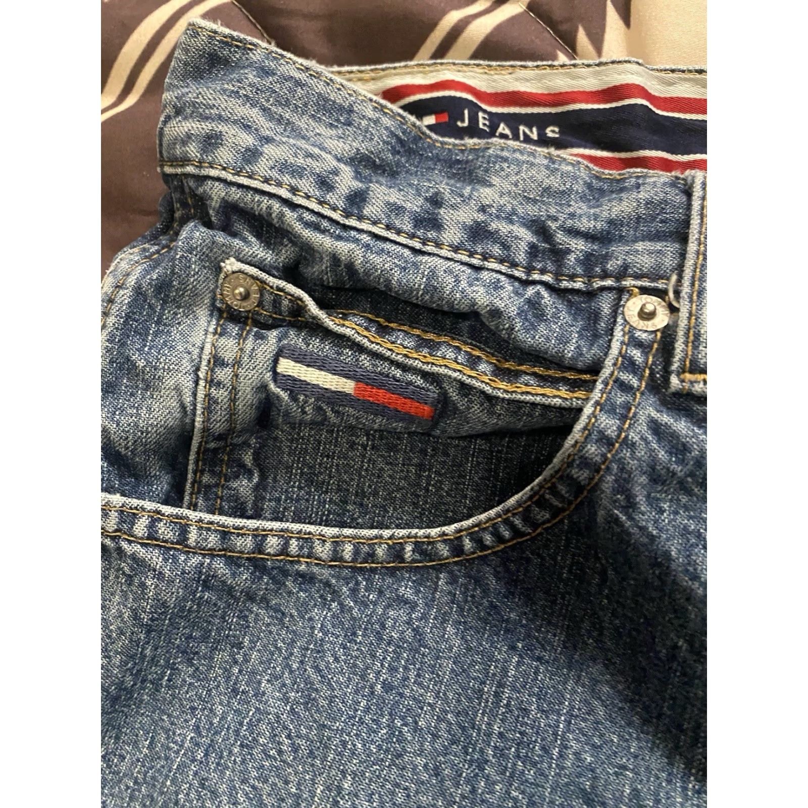 Tommy Hilfiger VINTAGE Tommy Jeans Baggy Carpenter Jeans 34x32 Medium Wash 90s Hip Hop Flag Mens Jeans Size US 34 / EU 50 - 4 Thumbnail