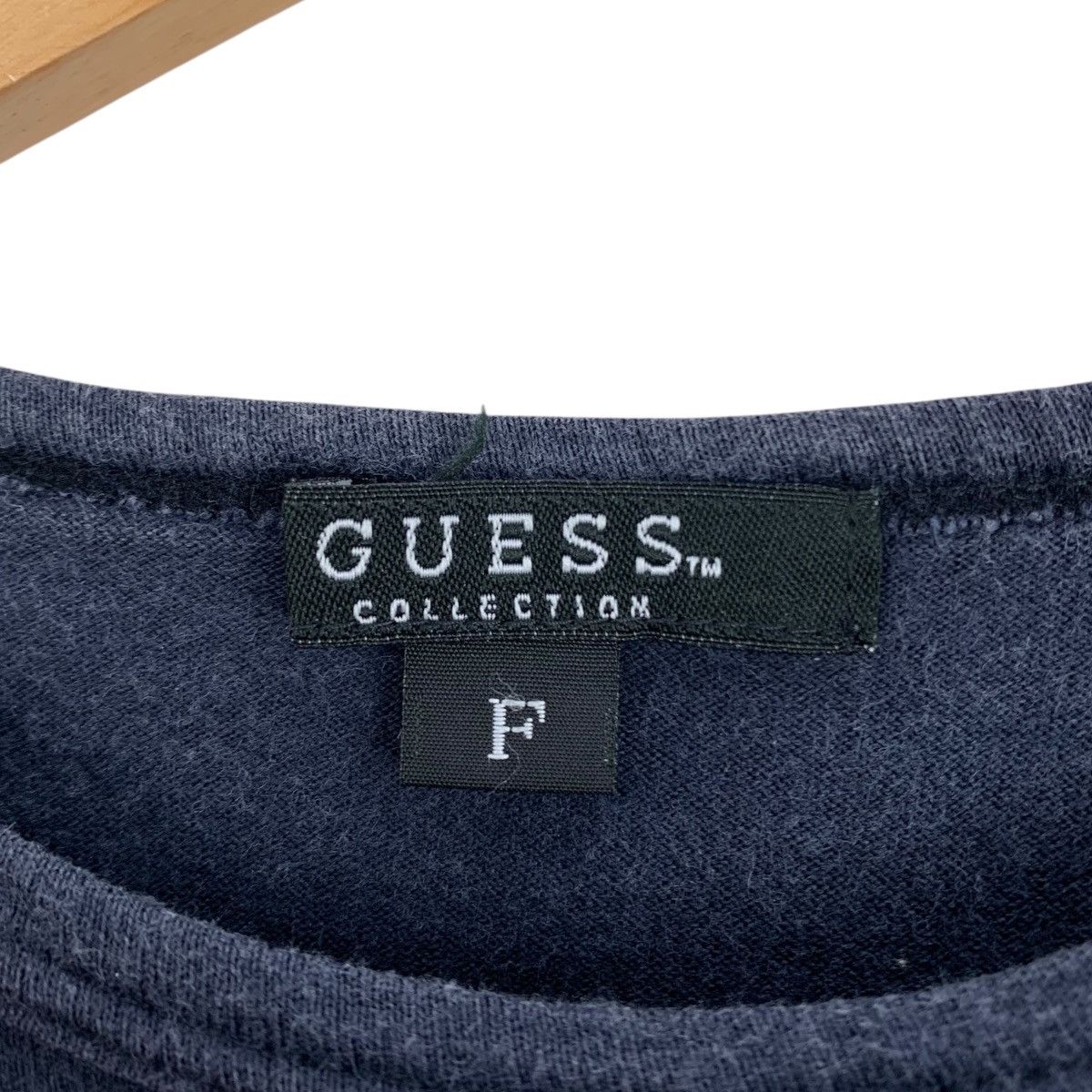 Guess GUESS NATIVE JAPANESE Wording Font Japanese Brand Tshirt Size US S / EU 44-46 / 1 - 5 Thumbnail