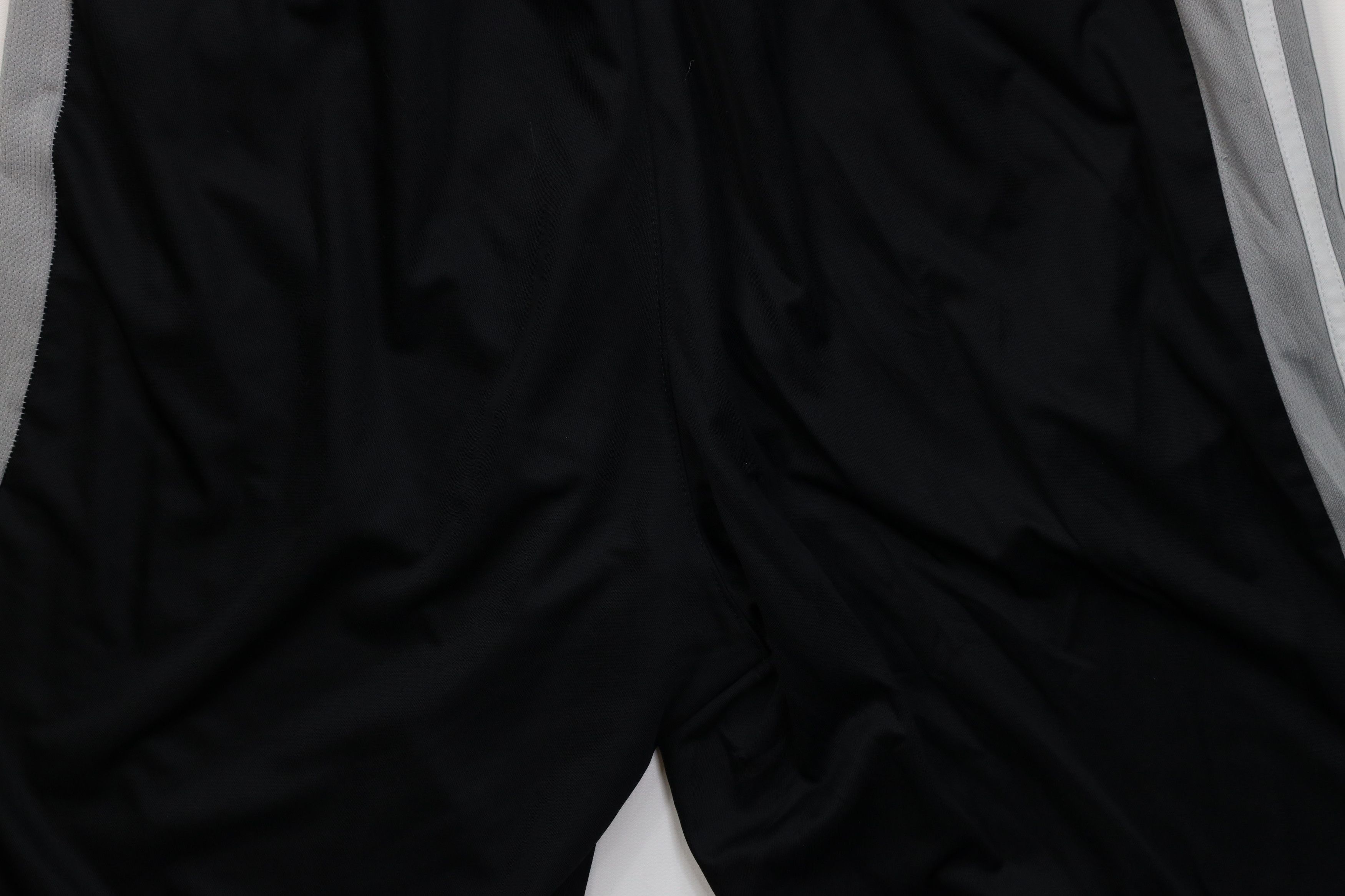 Adidas Y2K Adidas Spell Striped Running Jogging Soccer Shorts Black Size US 32 / EU 48 - 9 Thumbnail