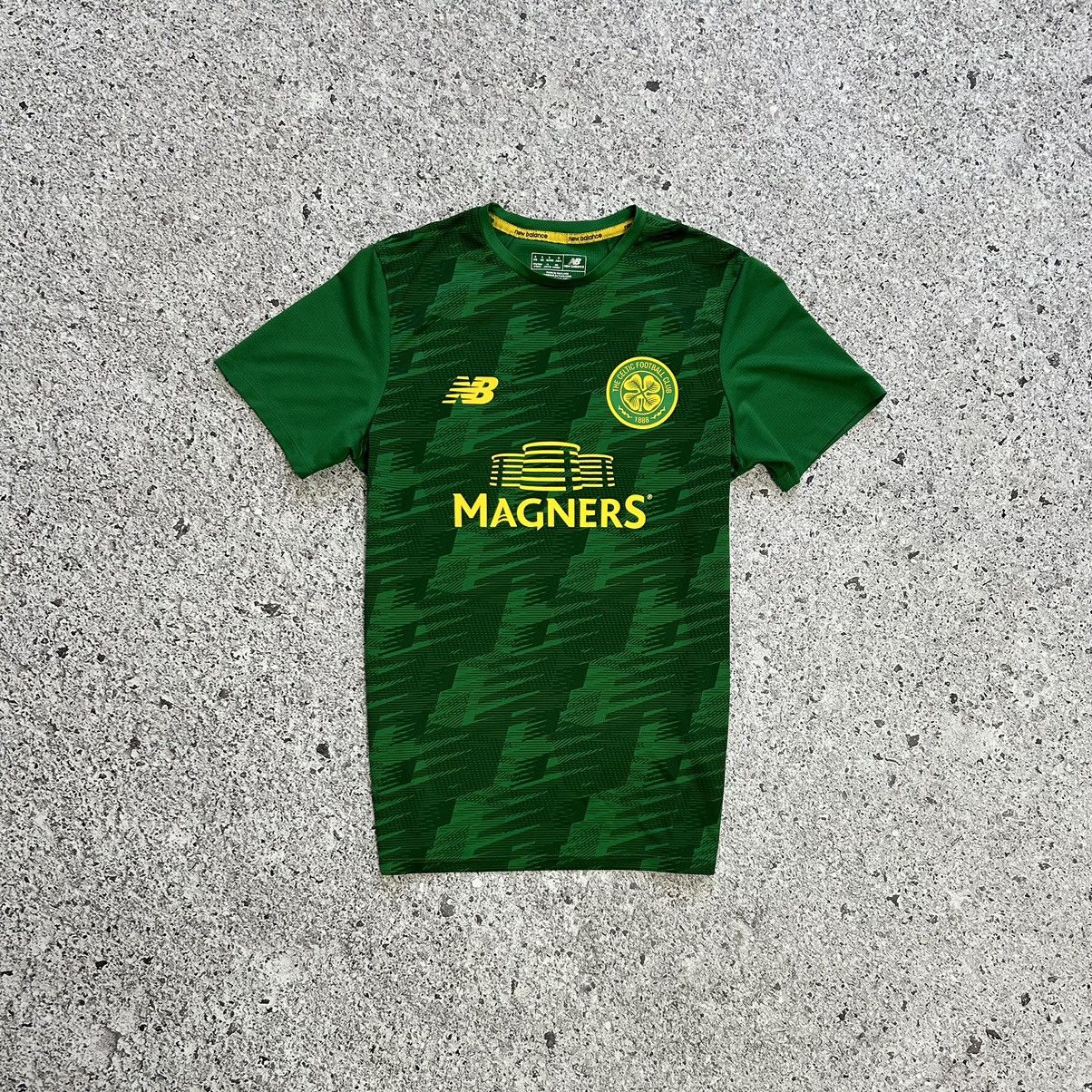 New Balance × Vintage New Balance Celtic 2016 2017 Training Football Soccer Jersey Size US S / EU 44-46 / 1 - 2 Thumbnail