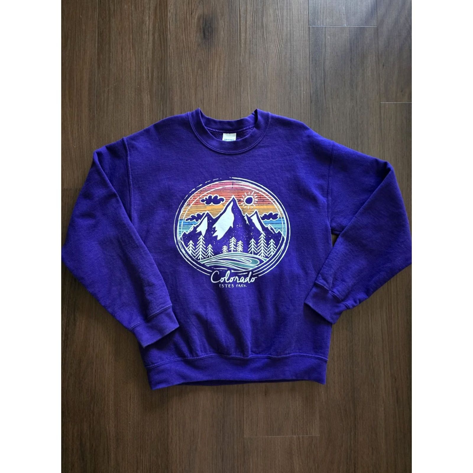Vintage VINTAGE Gilden Sweatshirt Unisex Medium Purple Crew Neck Long Sleeve Logo Graphic Print Animals Nature Outdoor USA Hiking Camping All Seasons Size US M / EU 48-50 / 2 - 3 Thumbnail