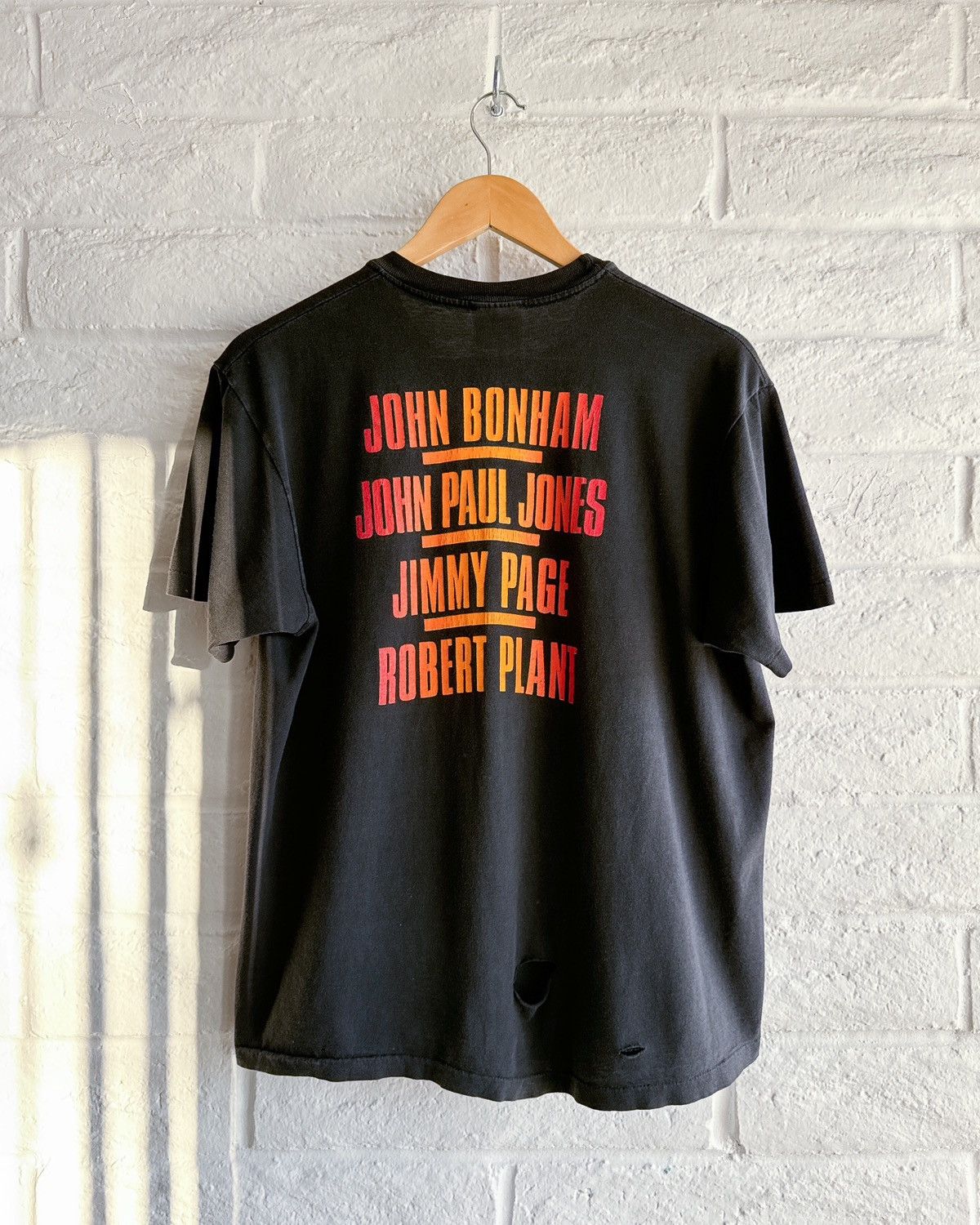 Vintage Vintage 80s Led Zeppelin Swan Song T Shirt Single Stitch Size US L / EU 52-54 / 3 - 6 Thumbnail