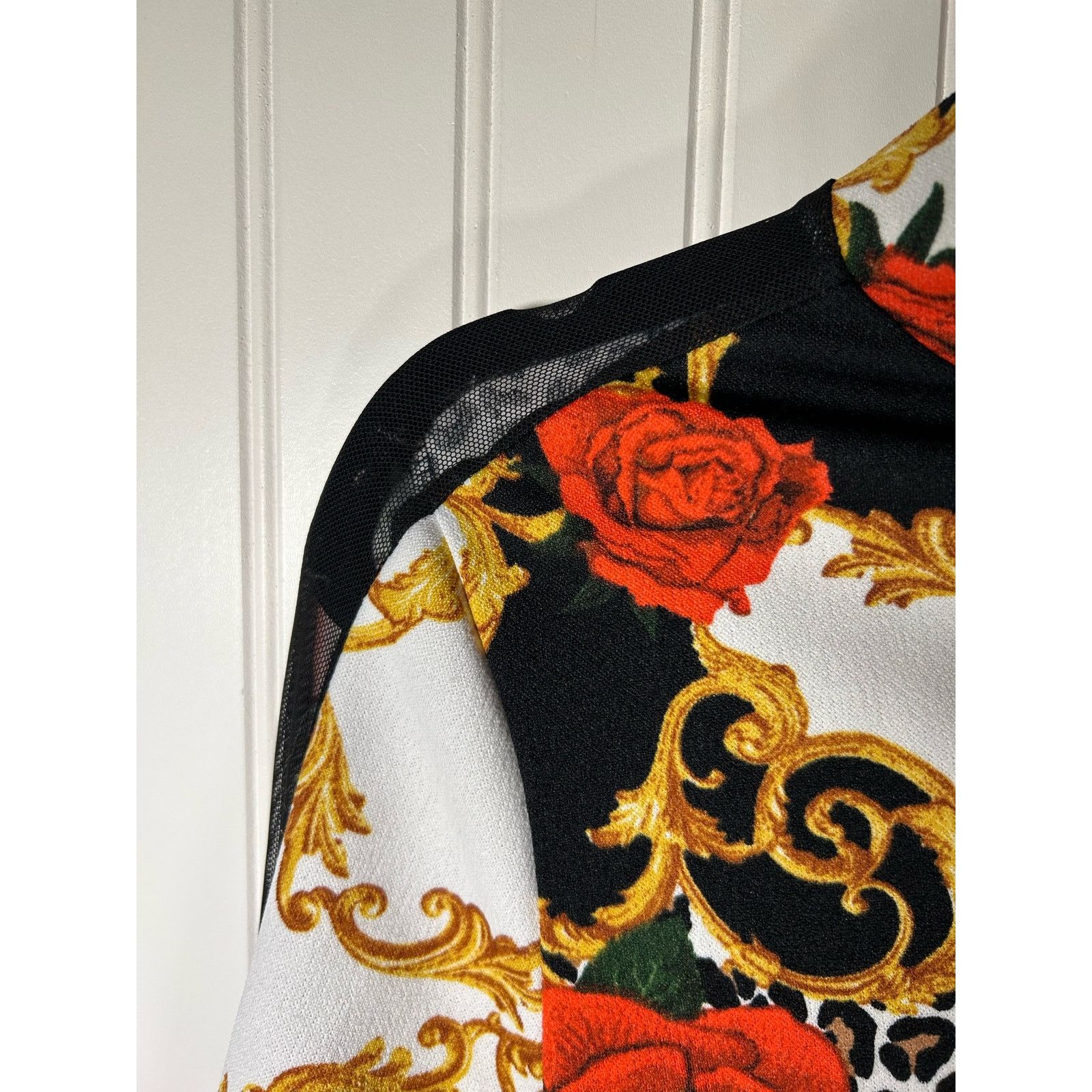 Other Jasmine Two Piece Jumper Outfit Roses & Gold Size Small Size 22" - 3 Thumbnail