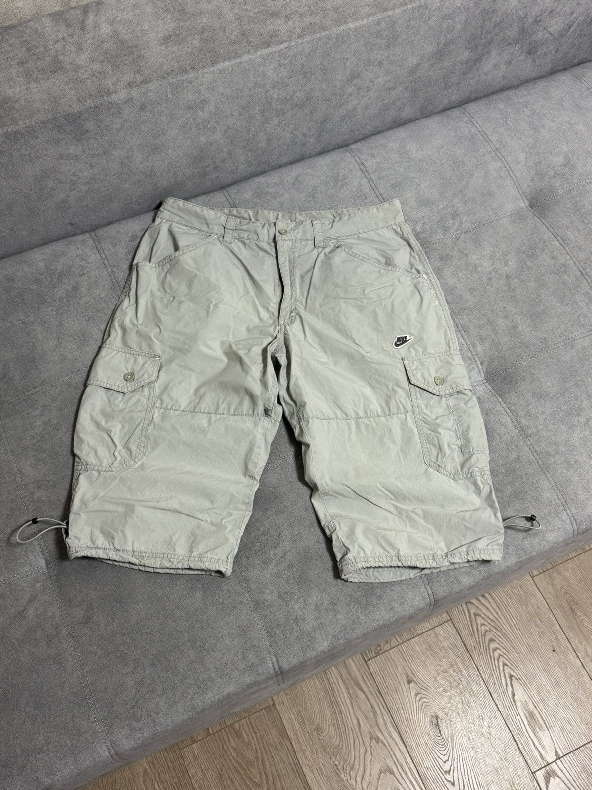 Nike Vintage Nike cargo Y2K shorts size M baggy military style Size US 32 / EU 48 - 1 Thumbnail
