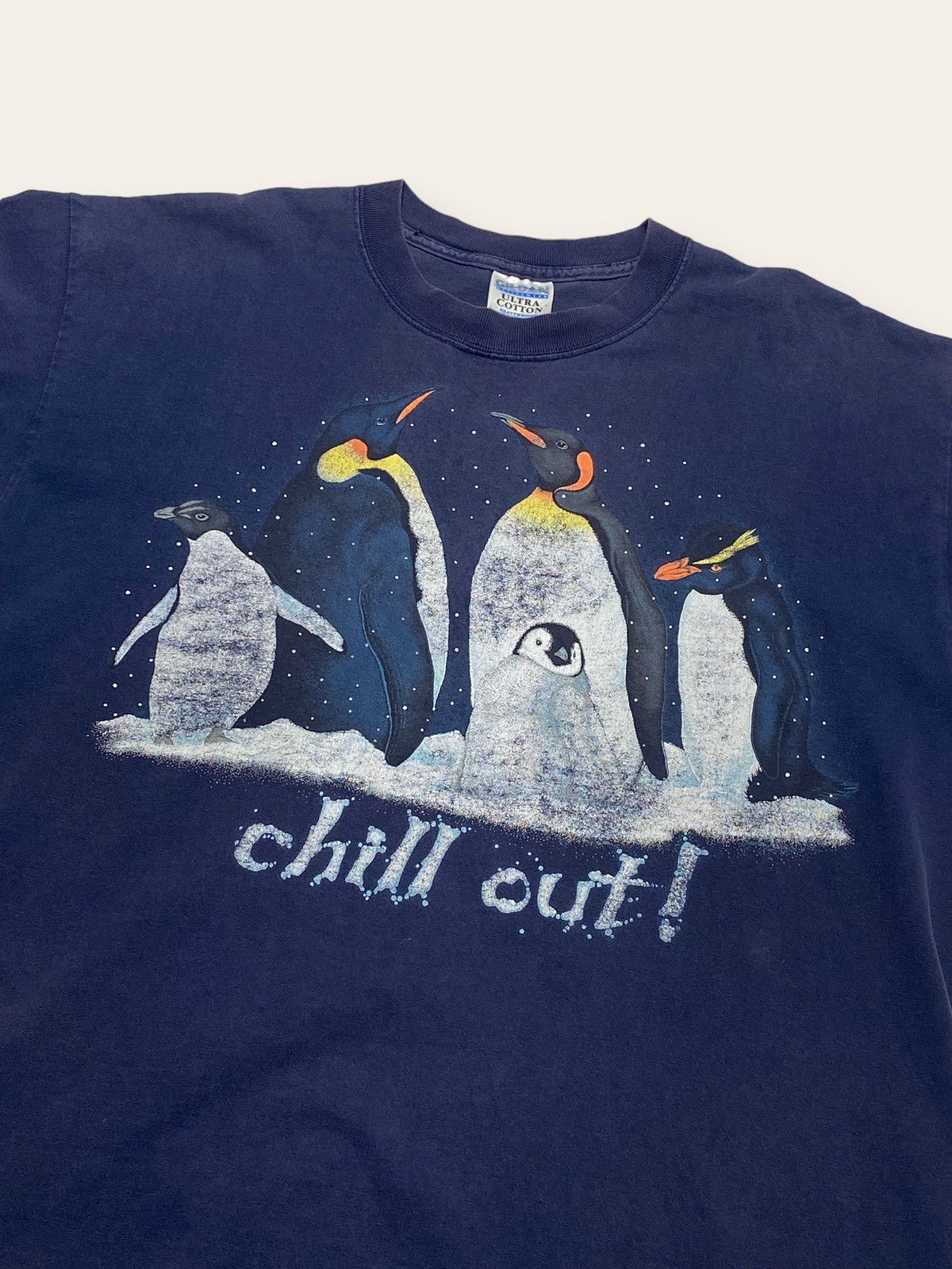 Other Vintage CHILL OUT Penguins Family Navy Big Logo Tee Size US XL / EU 56 / 4 - 2 Thumbnail