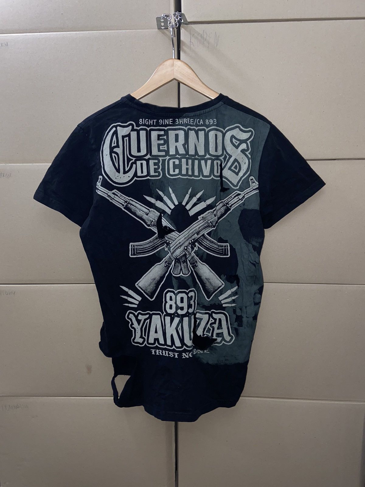 Affliction × Japanese Brand × Vintage Vintage Skulls Y2K Tee T Shirt Affliction Distressed Japanes Size US XL / EU 56 / 4 - 2 Thumbnail