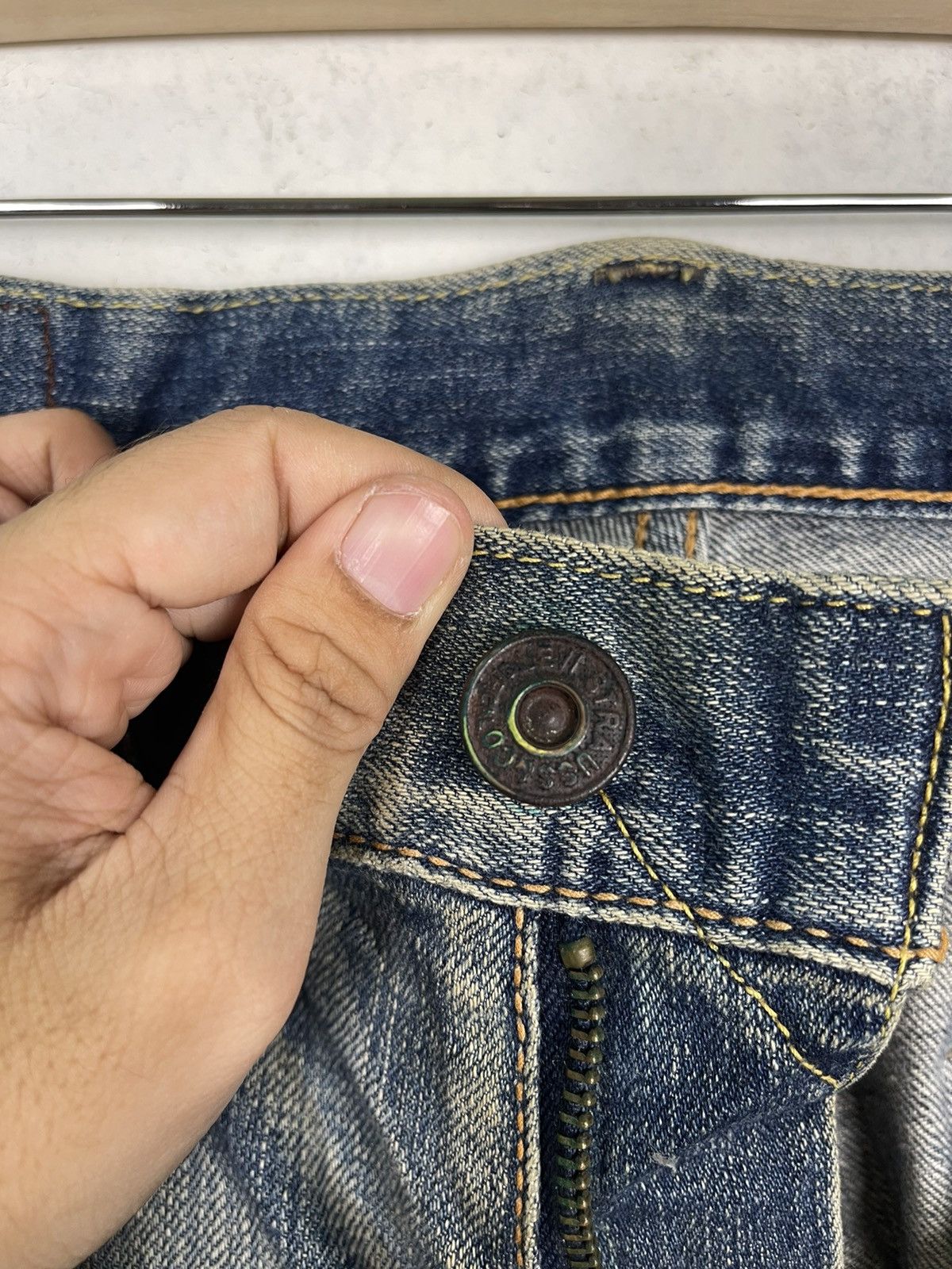 Levi's LEVIS 511 SELVEDGE DISTRESSED ZIPPER FLY DENIM JEANS Size US 35 - 10 Thumbnail