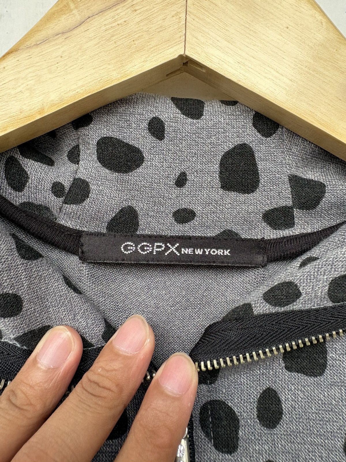 Japanese Brand GGPX NY Leopard Zipper Double Layer Japanese Brand Size US S / EU 44-46 / 1 - 6 Thumbnail