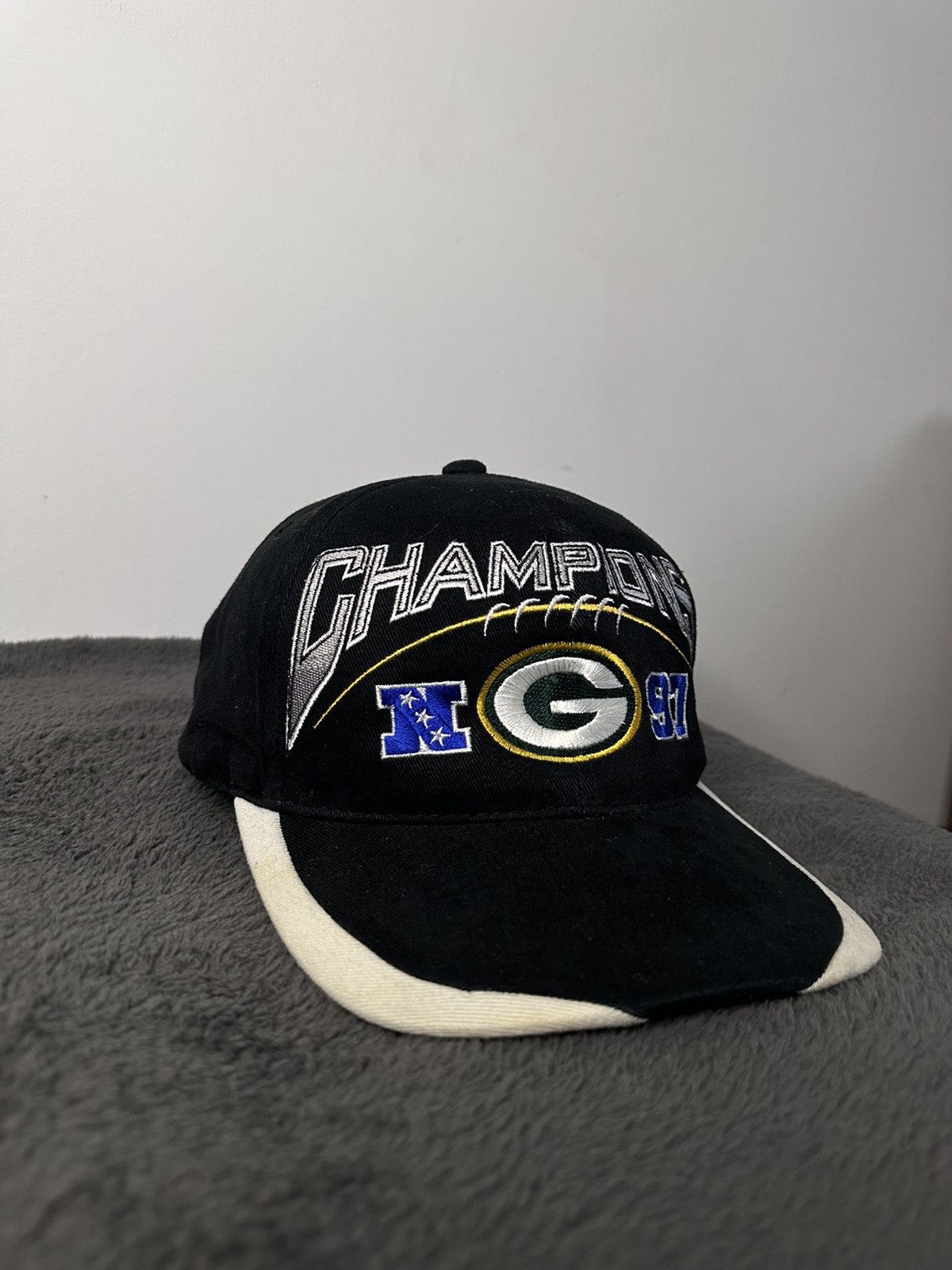 NFL × Sports Specialties × Vintage Vintage NFL Pro Line Green Bay Packers 97s NFC Champions Cap Size ONE SIZE - 2 Thumbnail