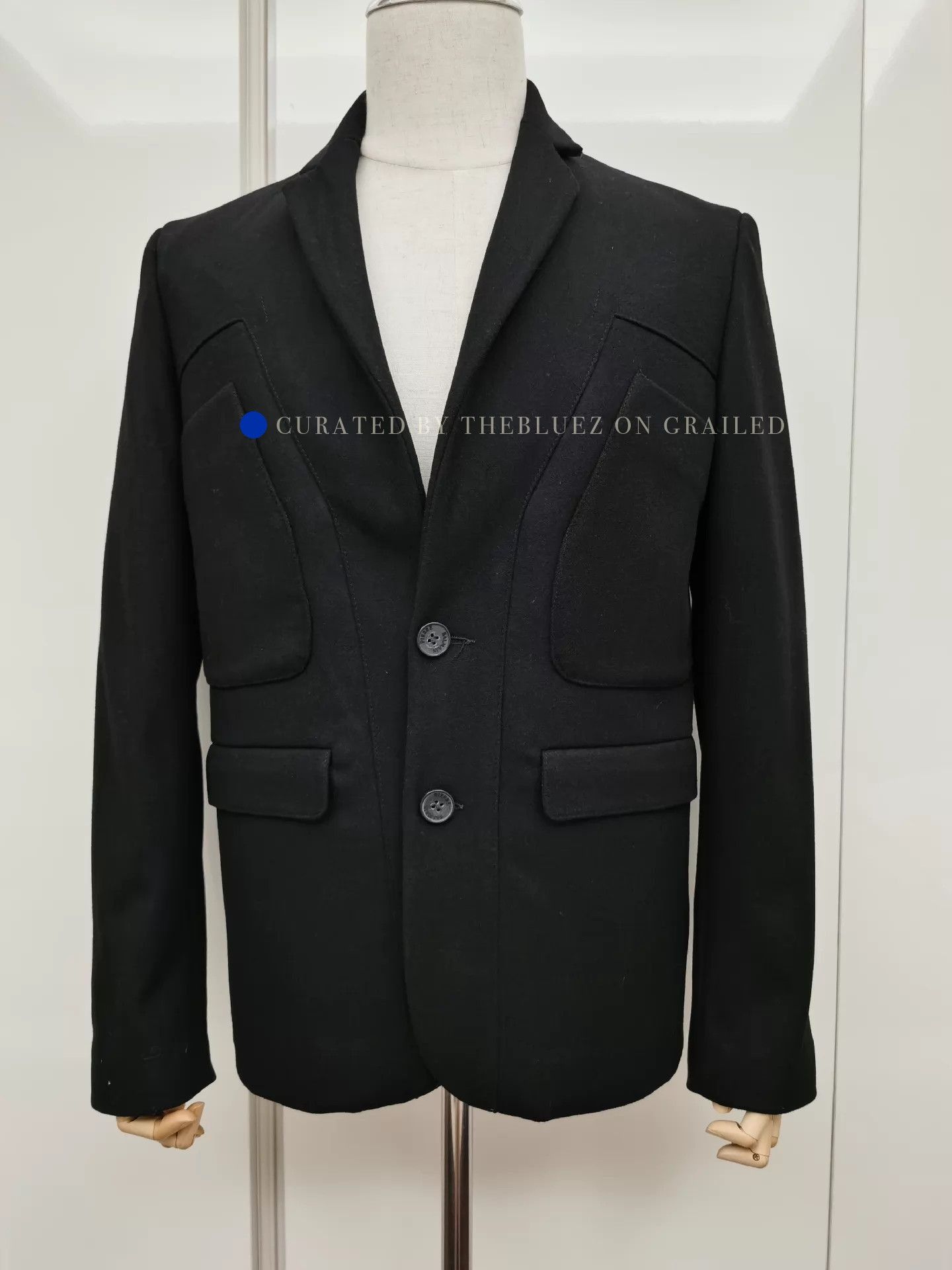Pierre Balmain Sleek Wool-Cashmere Black Jacket Size US M / EU 48-50 / 2 - 1 Thumbnail