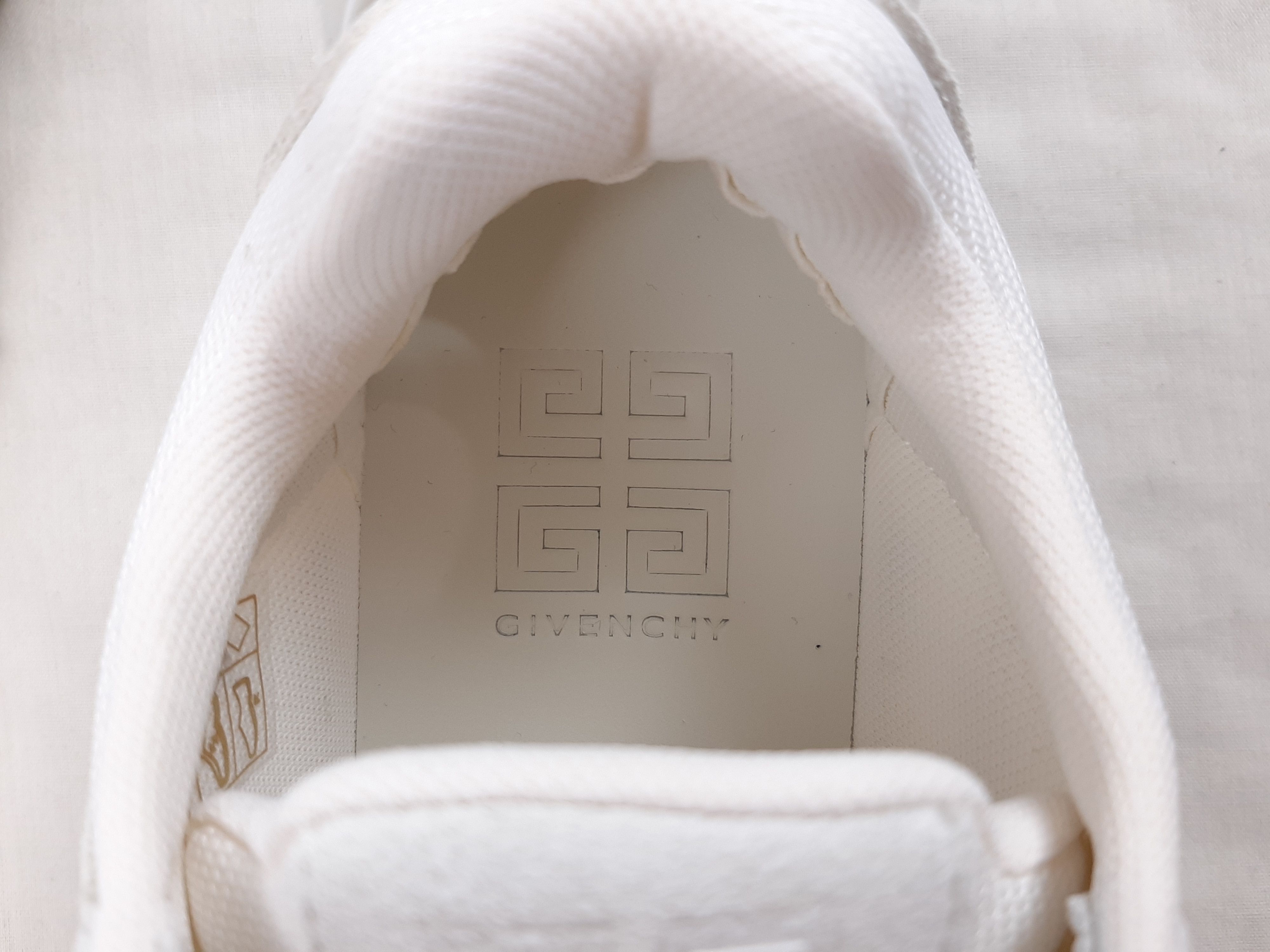 Givenchy Givenchy GIV 1 Sneakers Women's White Size US 8 EU 38 Size US 8 / IT 38 - 13 Thumbnail