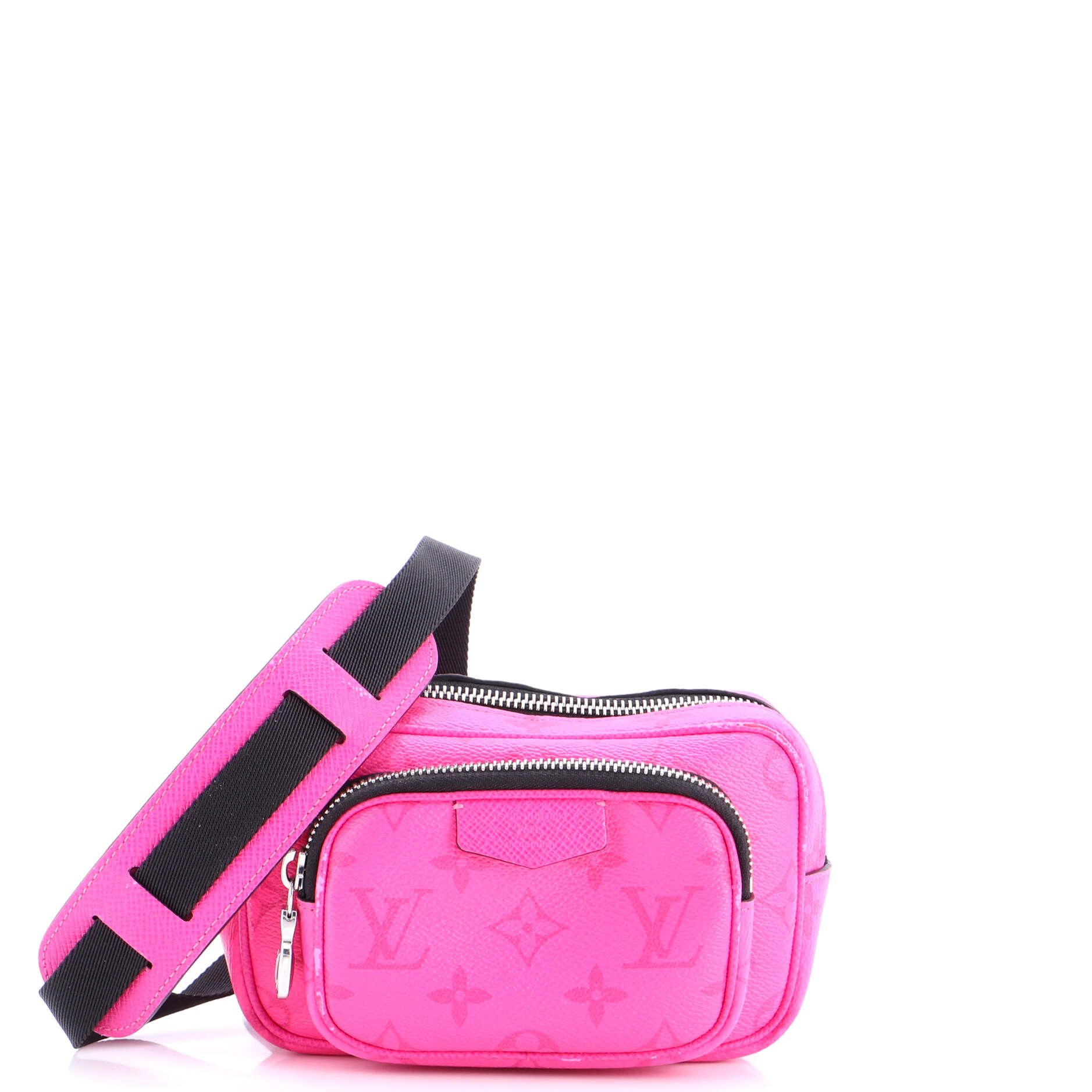 Louis Vuitton Outdoor Pouch Size ONE SIZE - 1 Thumbnail