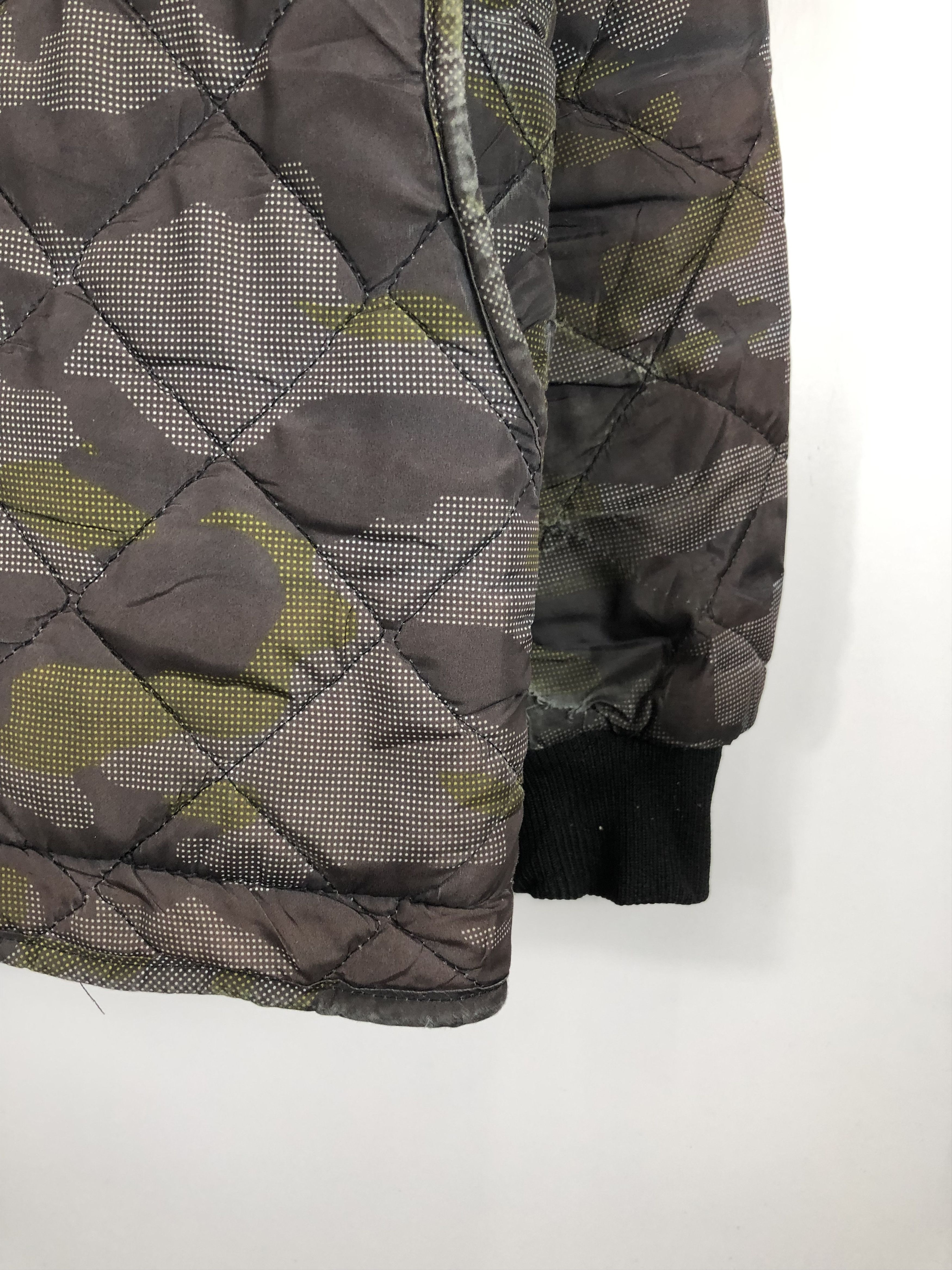 Vintage Vintage Japanese Brand Puffer Jacket J0643 Size US L / EU 52-54 / 3 - 7 Thumbnail