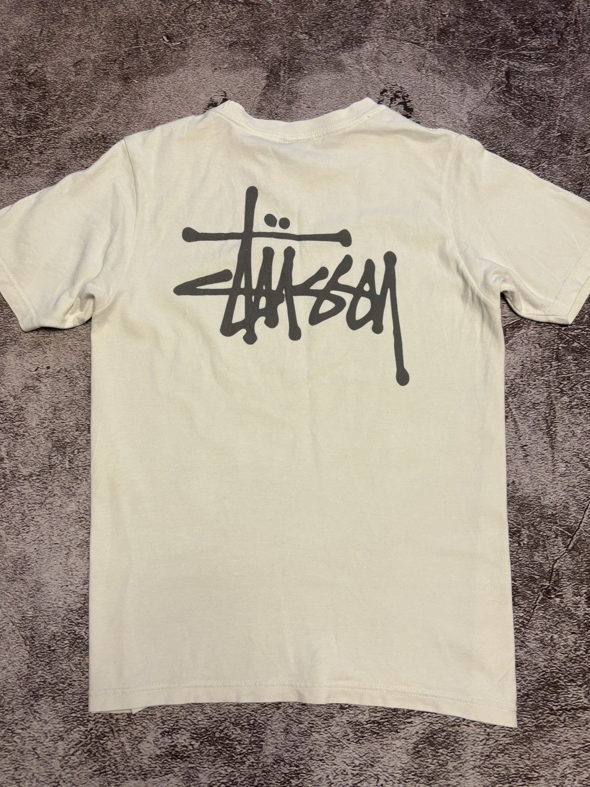 Stussy Cream White Stüssy Stussy T-shirt with black big logo Size US S / EU 44-46 / 1 - 1 Thumbnail