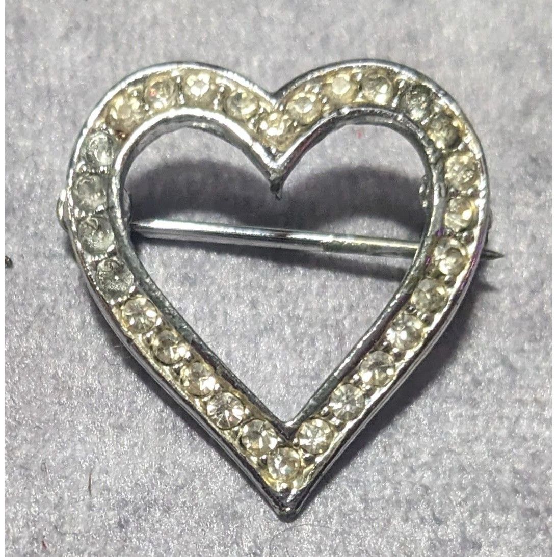 Other Vintage Open Heart Rhinestone Silver Tone Brooch Size ONE SIZE - 4 Thumbnail