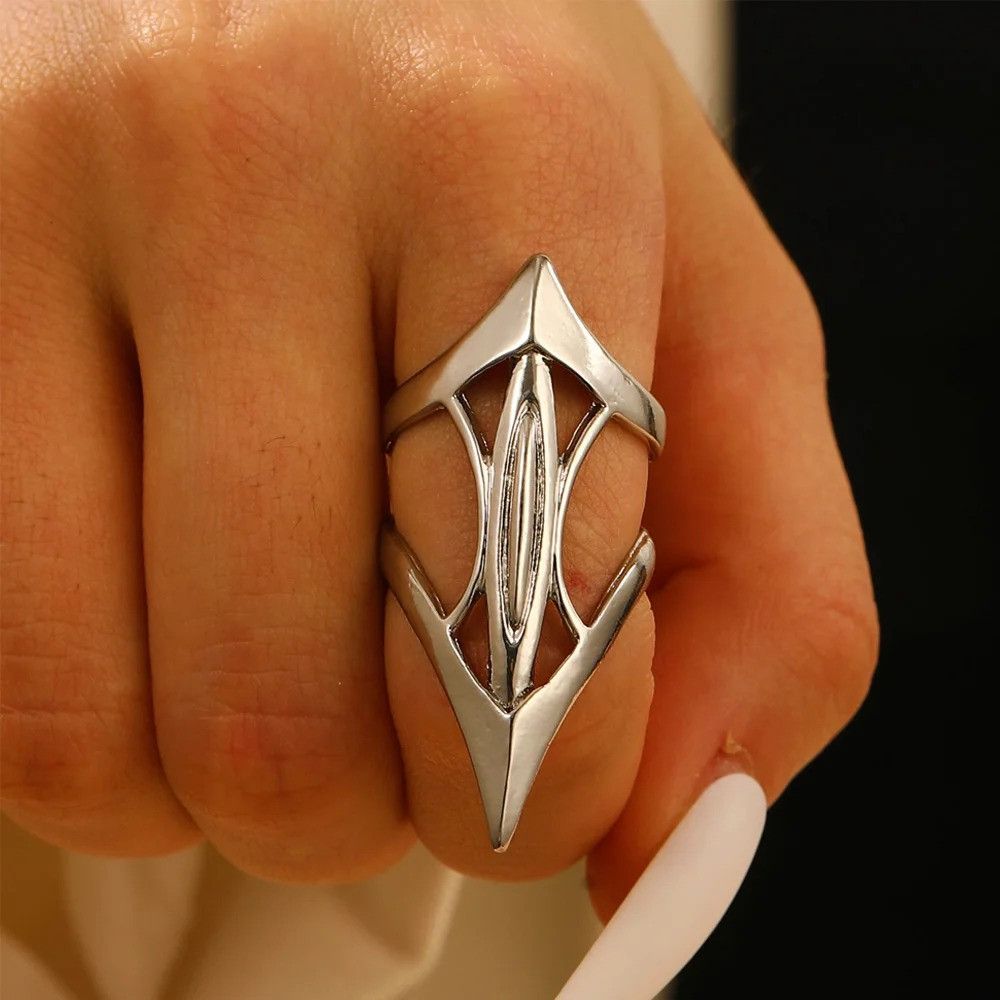 Vintage Retro Gothic Edgy Ring Size ONE SIZE - 2 Thumbnail