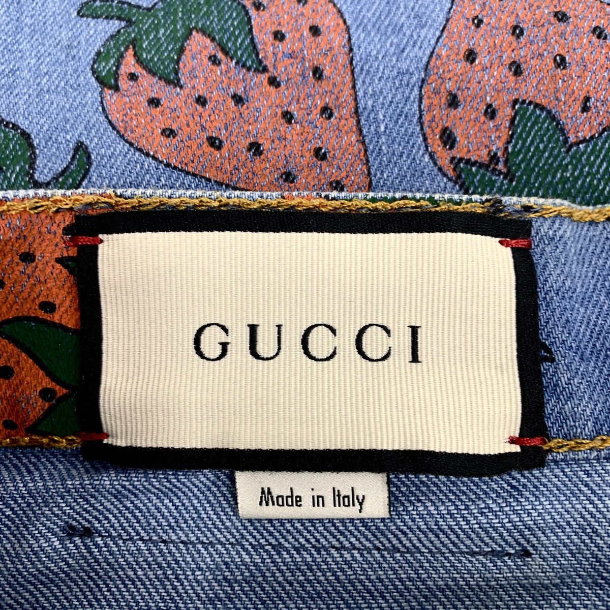 Gucci Gucci Blue All-over Strawberry Printed Denim Skirt K26WX Size 27" / US 4 / IT 40 - 6 Thumbnail