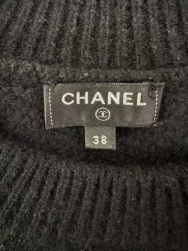 Chanel Chanel Logo shoulder button black cashmere sweater Size XS / US 0-2 / IT 36-38 - 6 Thumbnail
