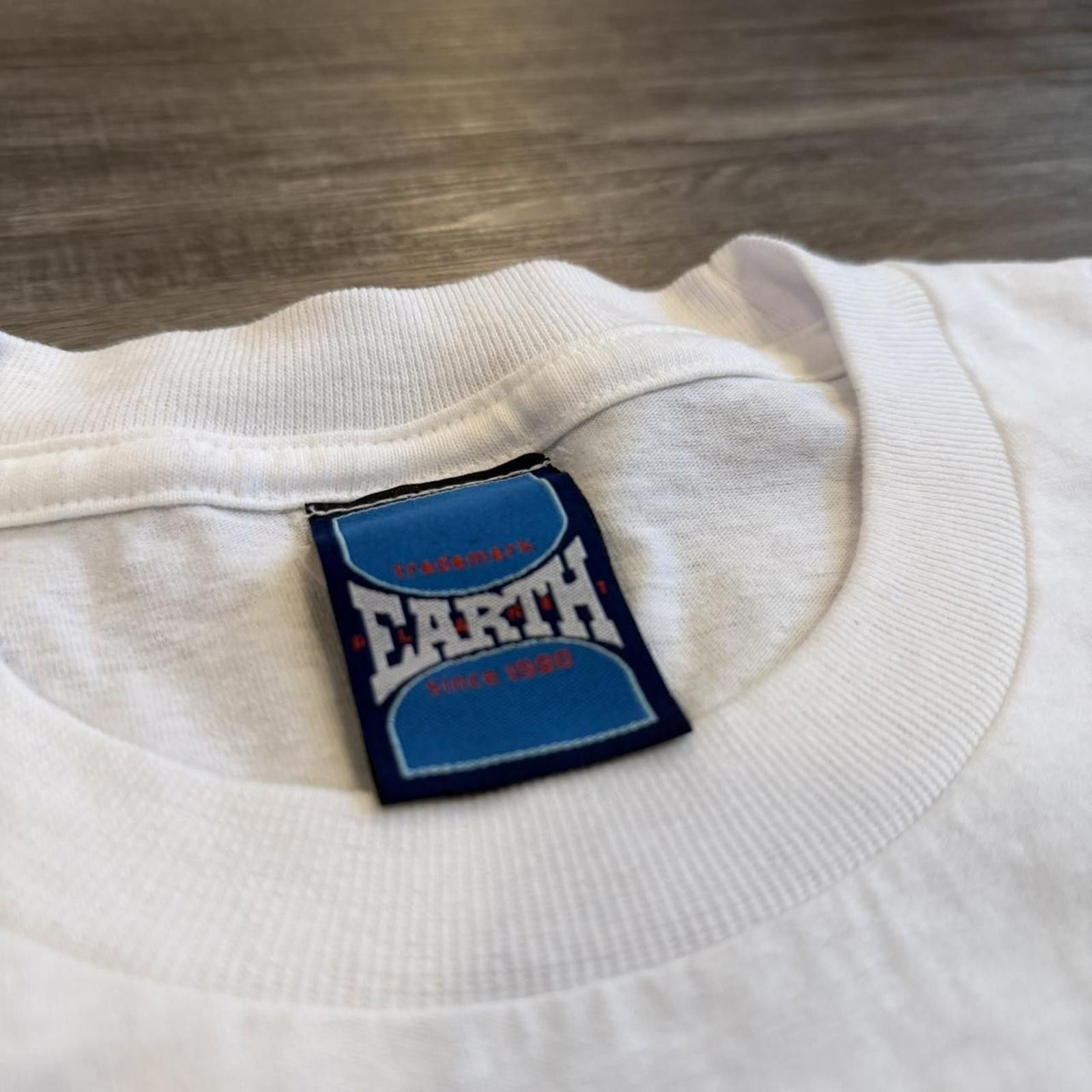 Other vintage planet earth skateboards long sleeve t shirt L/XL Size US L / EU 52-54 / 3 - 7 Thumbnail