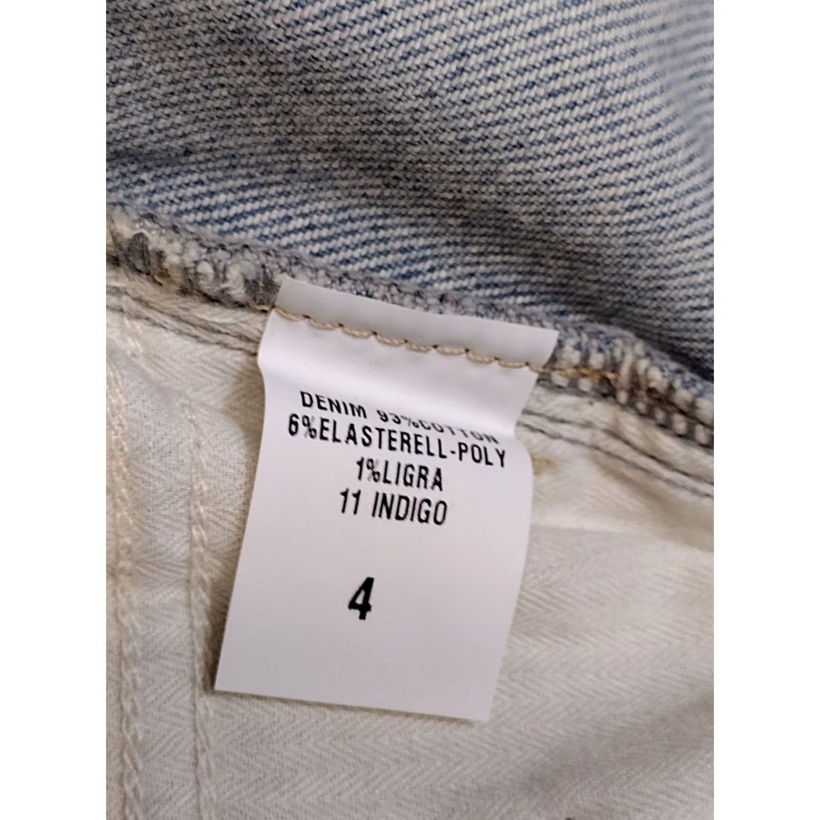 Vintage Unbranded Women’s High Rise Light Wash Distressed Cropped Denim Jeans Size 4 Size 27" / US 4 / IT 40 - 5 Thumbnail