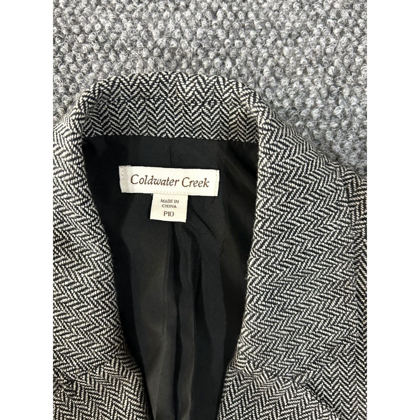 Coldwater Creek Coldwater Creek Blazer Jacket Womens 10P Petite Gray White Herringbone Lined Casual Business Zip Long Sleeve Cotton Canvas Polyester Zipper Size L / US 10 / IT 46 - 3 Thumbnail