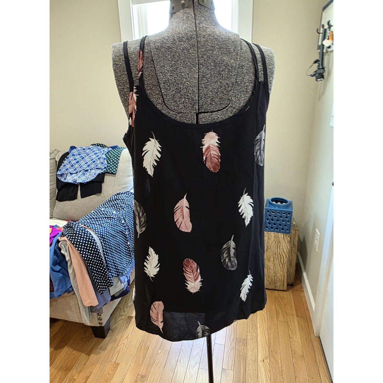 Shein SHEIN LUNE Feather Print Cami Top Large Women Tank Black L Mens? Size L / US 10 / IT 46 - 4 Thumbnail