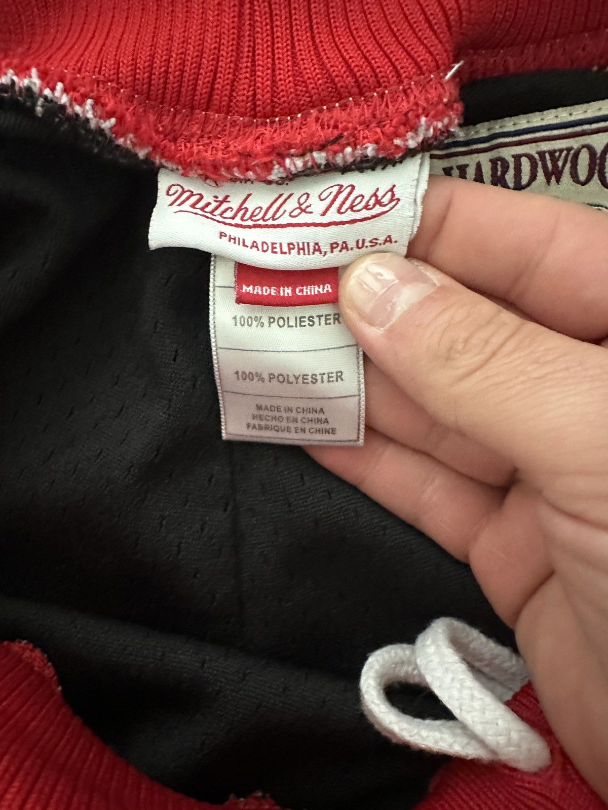 Mitchell & Ness × NBA × Vintage Mitchell&Ness Chicago Bulls 97-98 shorts Size US 32 / EU 48 - 4 Thumbnail