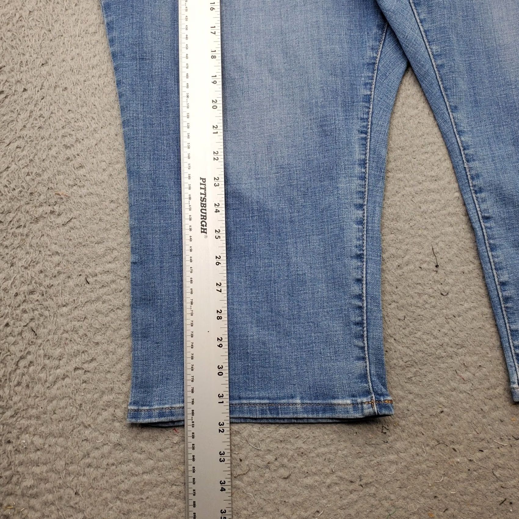 Levi's Levi's 311 Shaping Skinny Capri Jeans Womens 24W Blue Denim Stretch Whiskered Capri Jeans 24W Womens Levi's Shirt Shirt Size 42" / US 20 - 3 Thumbnail