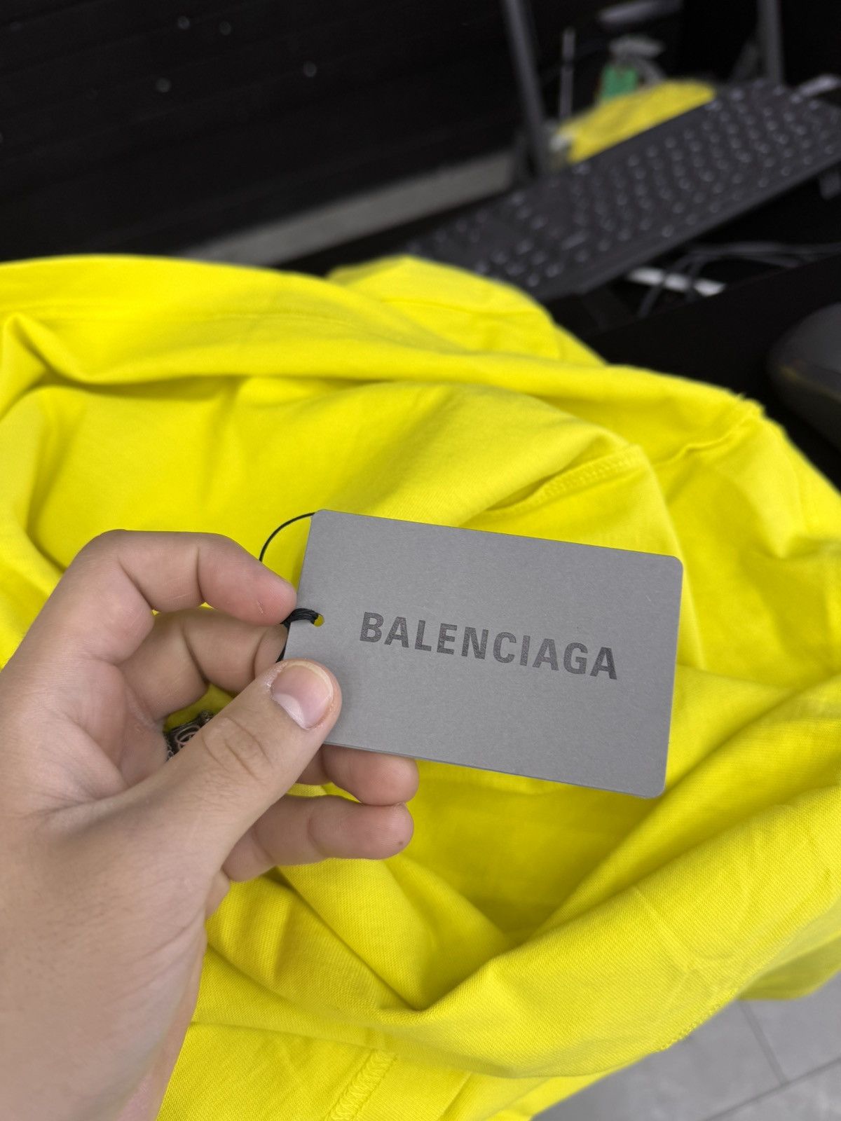 Balenciaga Balenciaga Logo Print S/S Wave Shirt Size US S / EU 44-46 / 1 - 6 Thumbnail