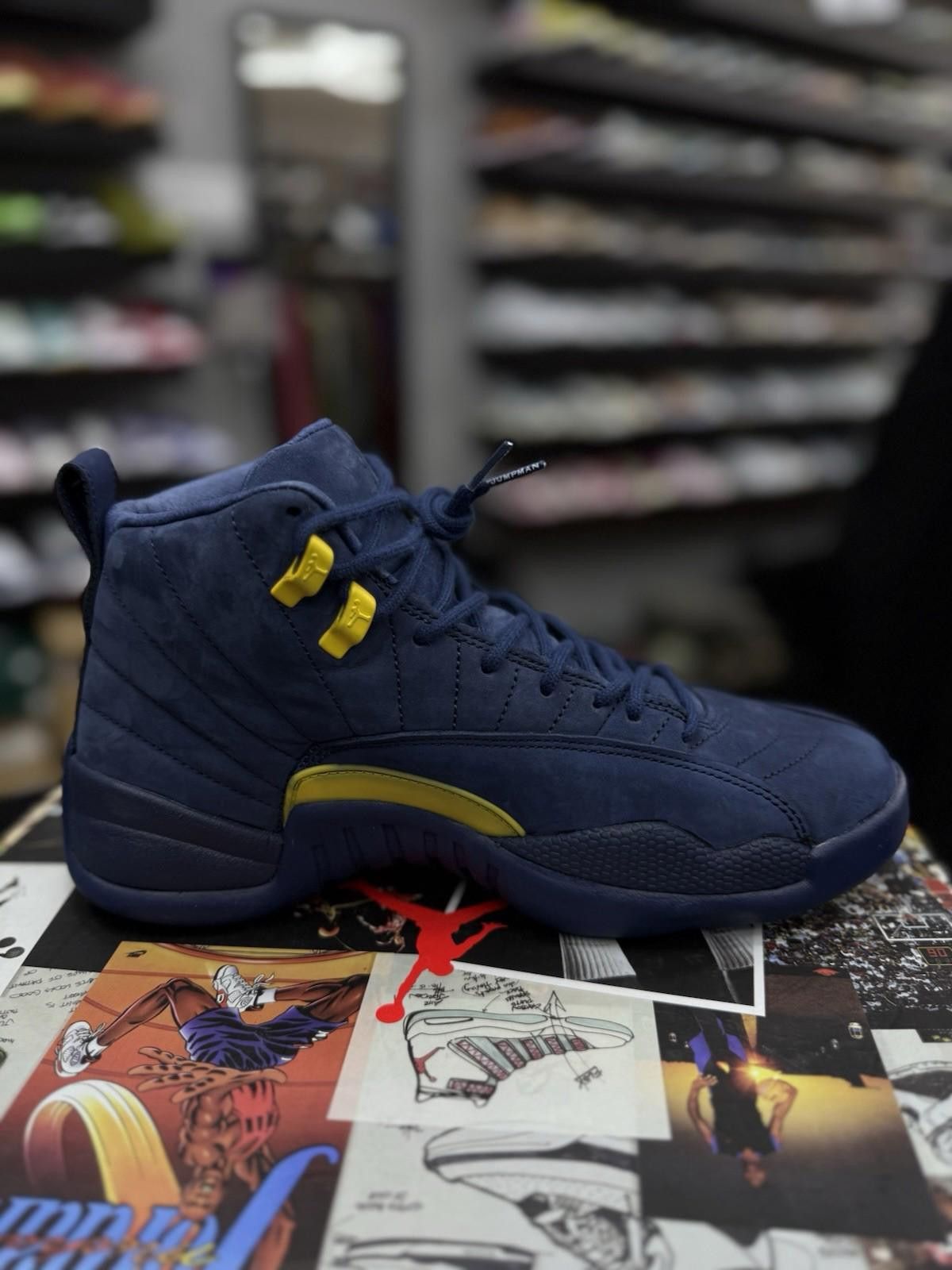 Jordan Brand Nike Air Jordan 12 Retro Michigan BQ3180-407 Men’s Size 8 Size US 8 / EU 41 - 10 Thumbnail