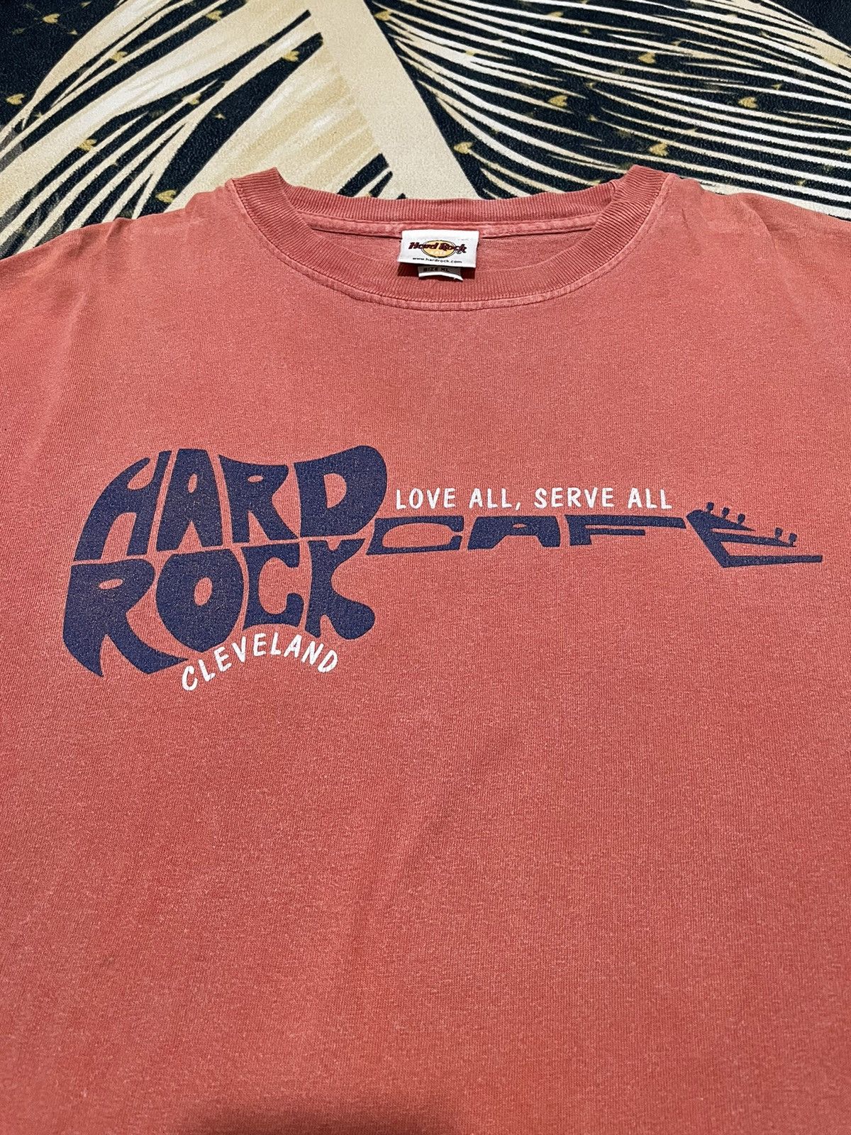 Hard Rock Cafe × Vintage Vintage Hard Rock Cleveland Shirt Size US XL / EU 56 / 4 - 2 Thumbnail