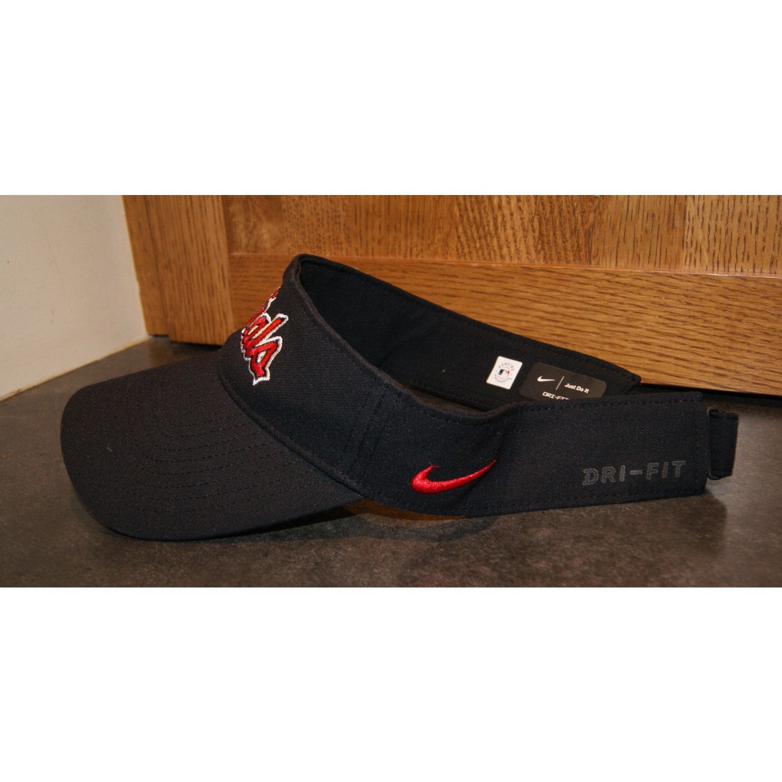 Nike St Louis Cardinals NIKE DRI-FIT Visor Hat Cap Swoosh Nice Size ONE SIZE - 2 Thumbnail