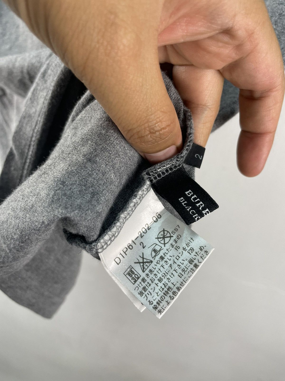 Burberry Vintage Burberry Tshirt Half Button Grey Size M Size US M / EU 48-50 / 2 - 4 Thumbnail