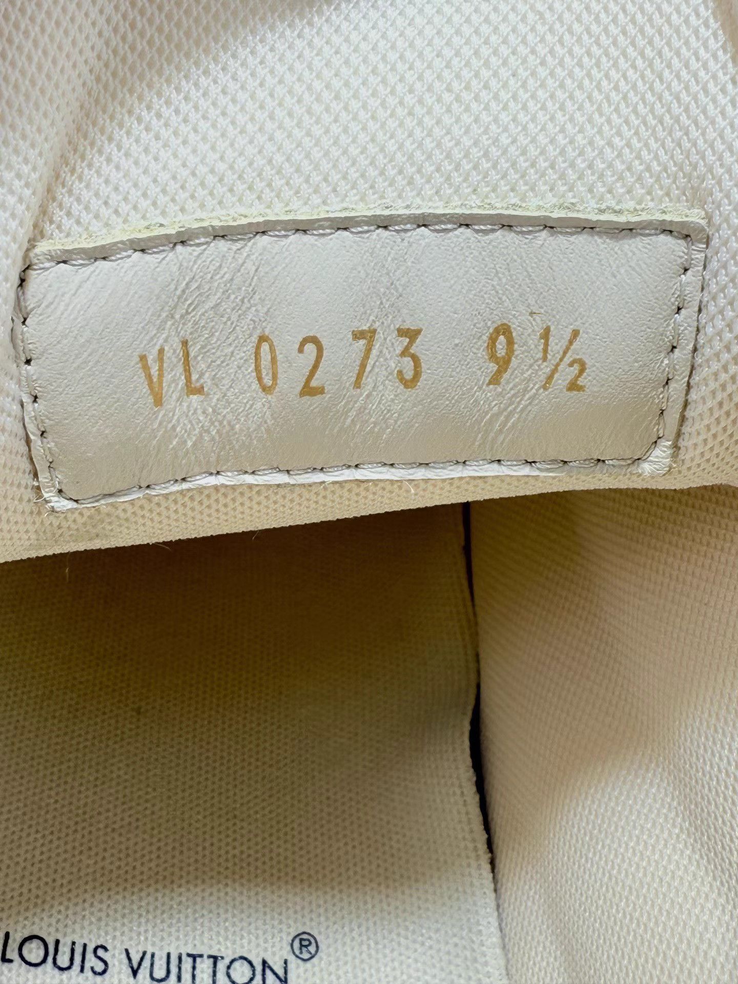 Louis Vuitton LOUIS VUITTON LV TRAINER Sneakers K1 Size US 10 / EU 43 - 6 Thumbnail