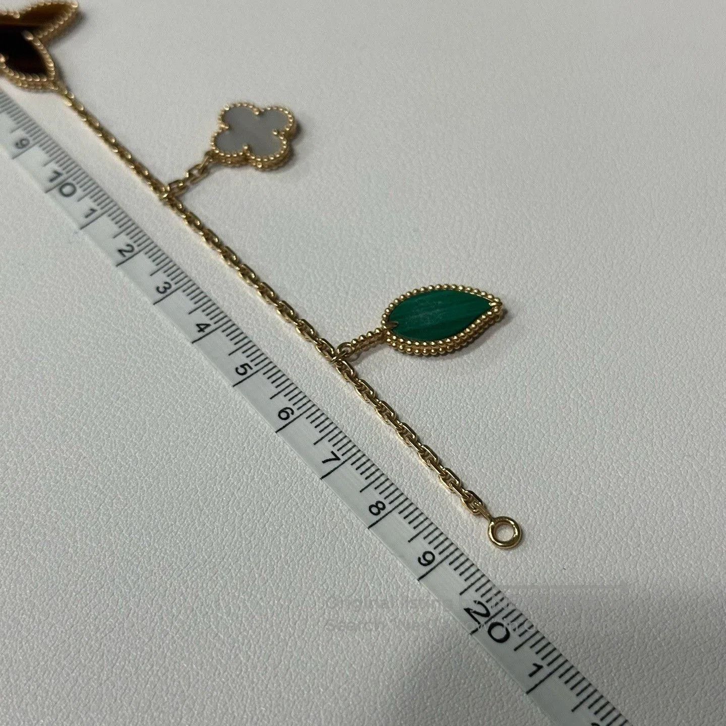 Van Cleef & Arpels Van Cleef & Arpels Four Flower Bracelet. Size ONE SIZE - 9 Thumbnail