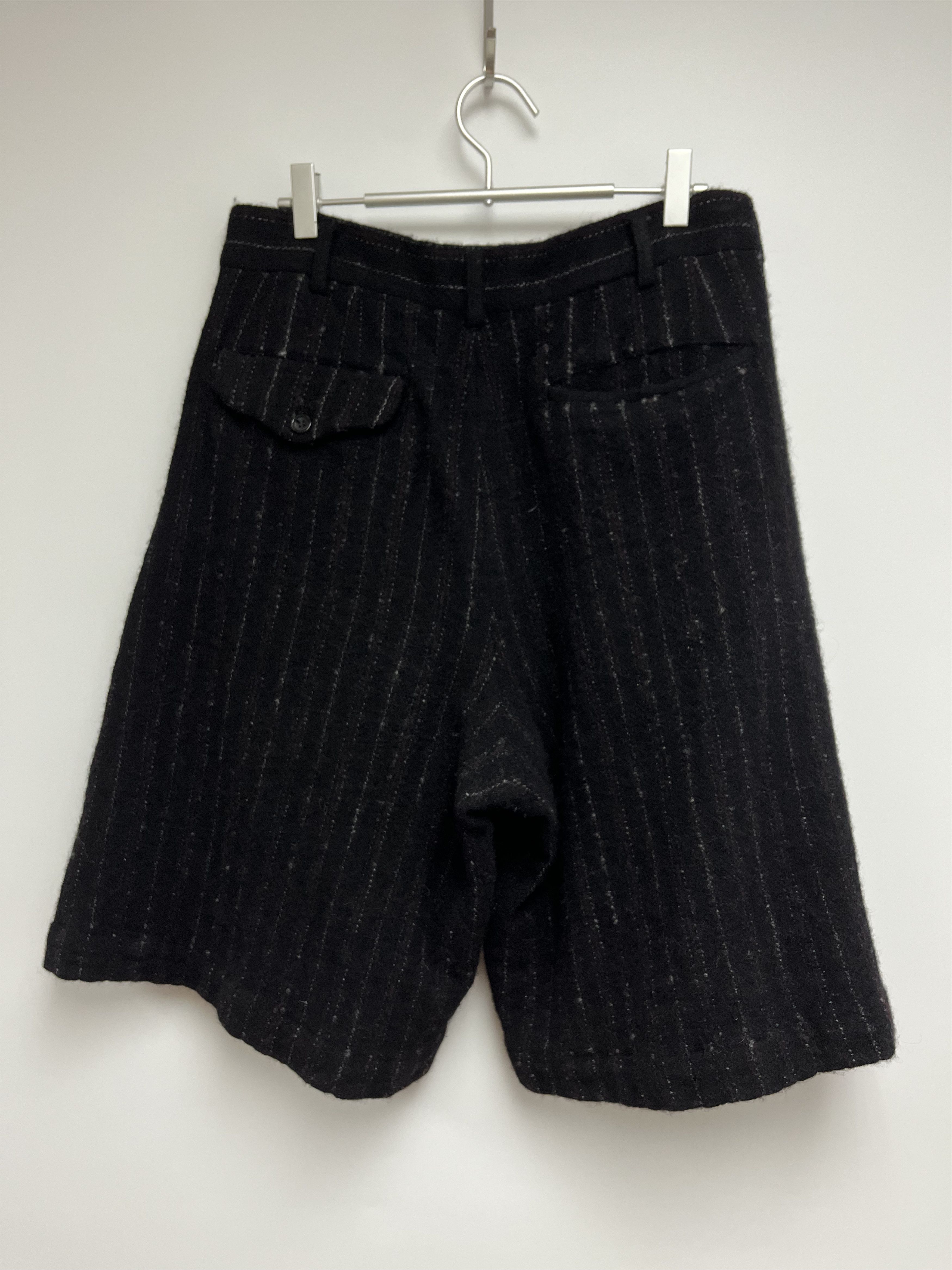 Comme des Garcons Homme Plus COMME des GARÇONS HOMME PLUS STRIPED WOOL SHORTS Size US 30 / EU 46 - 2 Thumbnail
