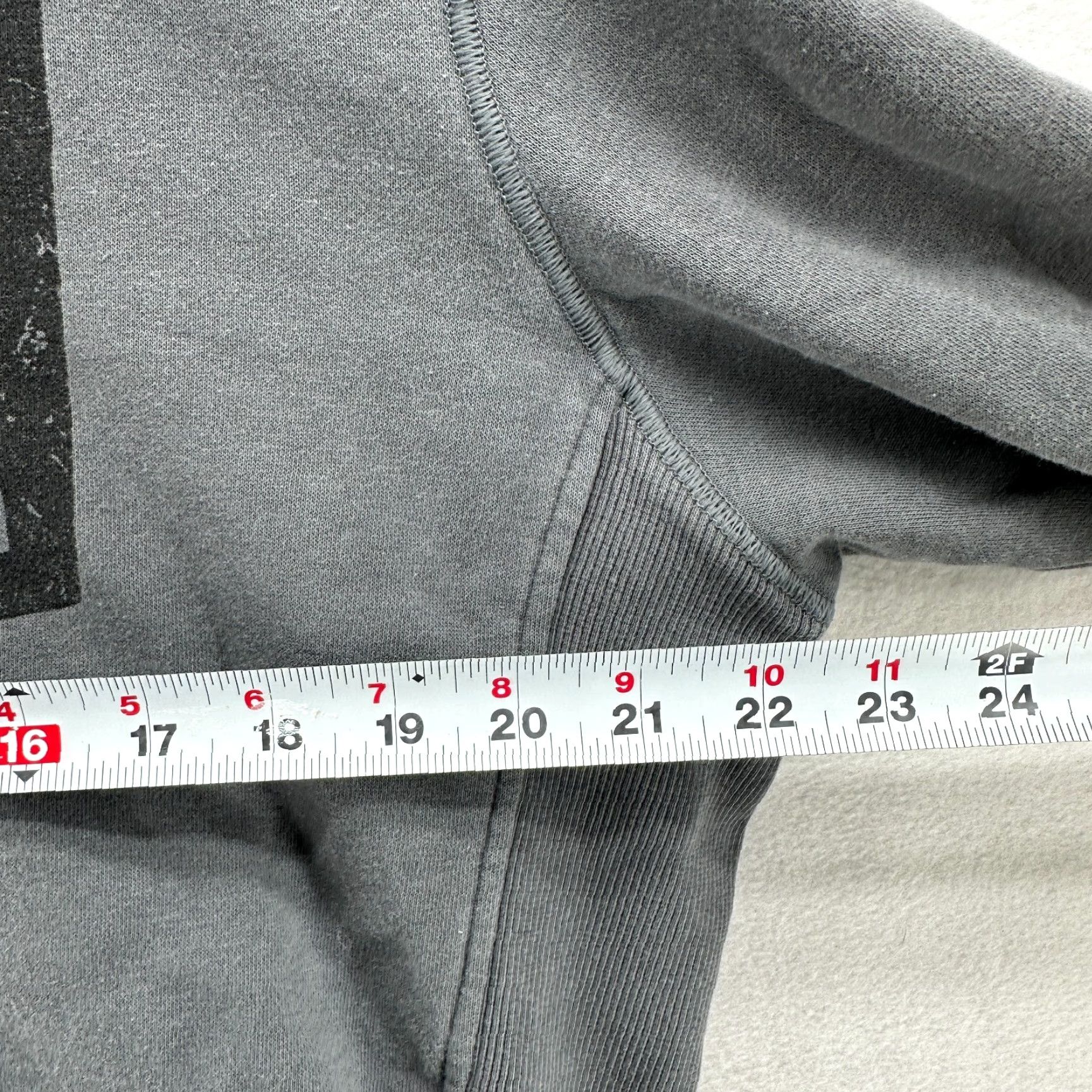 Under Armour VINTAGE Under Armour Hoodie Pullover Gray Men's Medium Long Sleeve Pockets Winter Classic Shirt Size US M / EU 48-50 / 2 - 7 Thumbnail