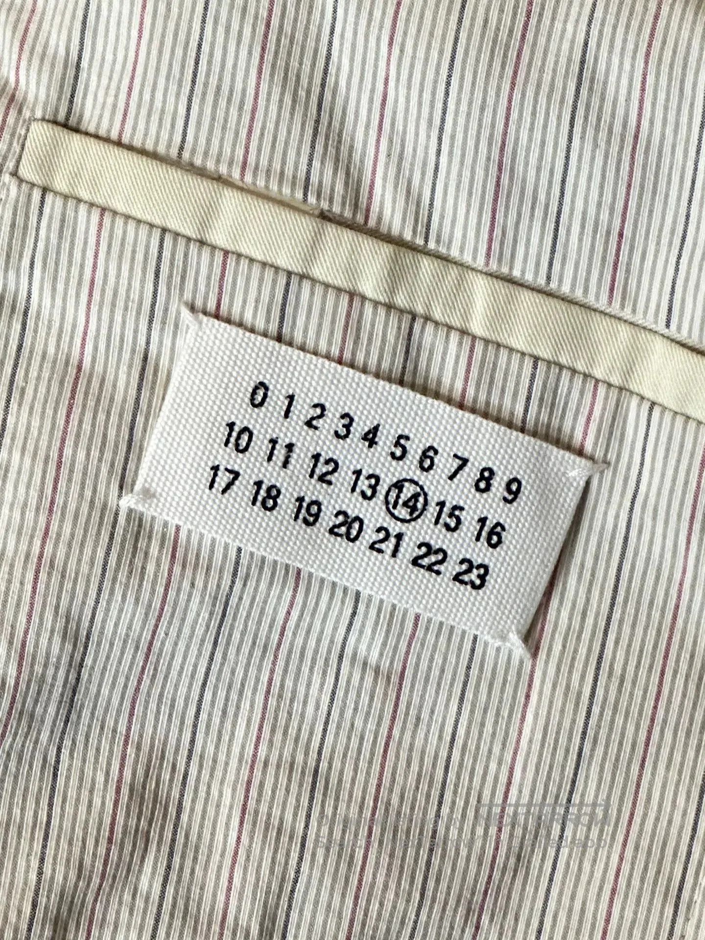 Maison Margiela Maison Martin Margiela Padded Shoulder Blazer. Size US L / EU 52-54 / 3 - 6 Thumbnail